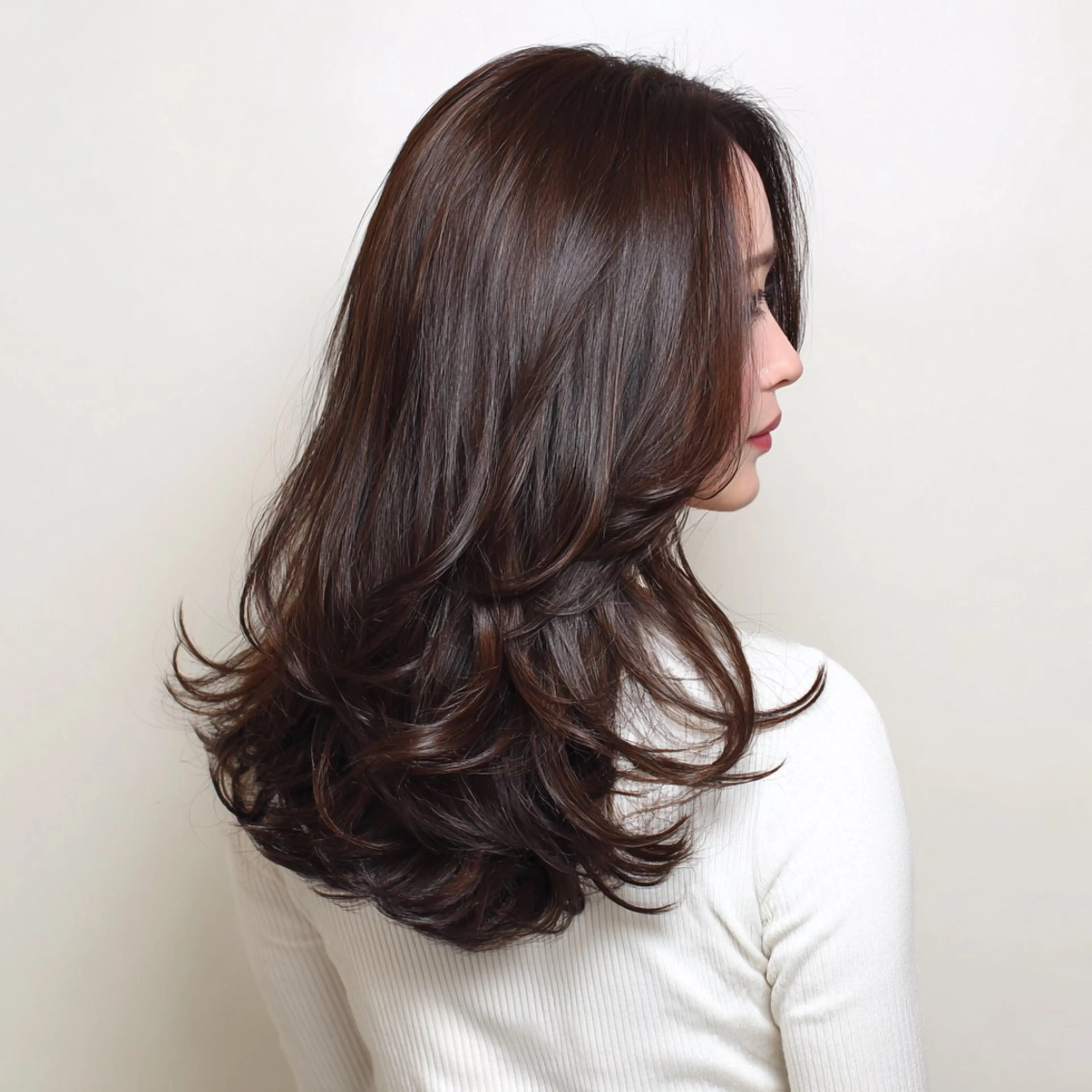 セミロング カラー ブラウンカラー レッドカラー レッドブラウン momoka/暖色 カラー/縮毛矯正✨️のヘアスタイル