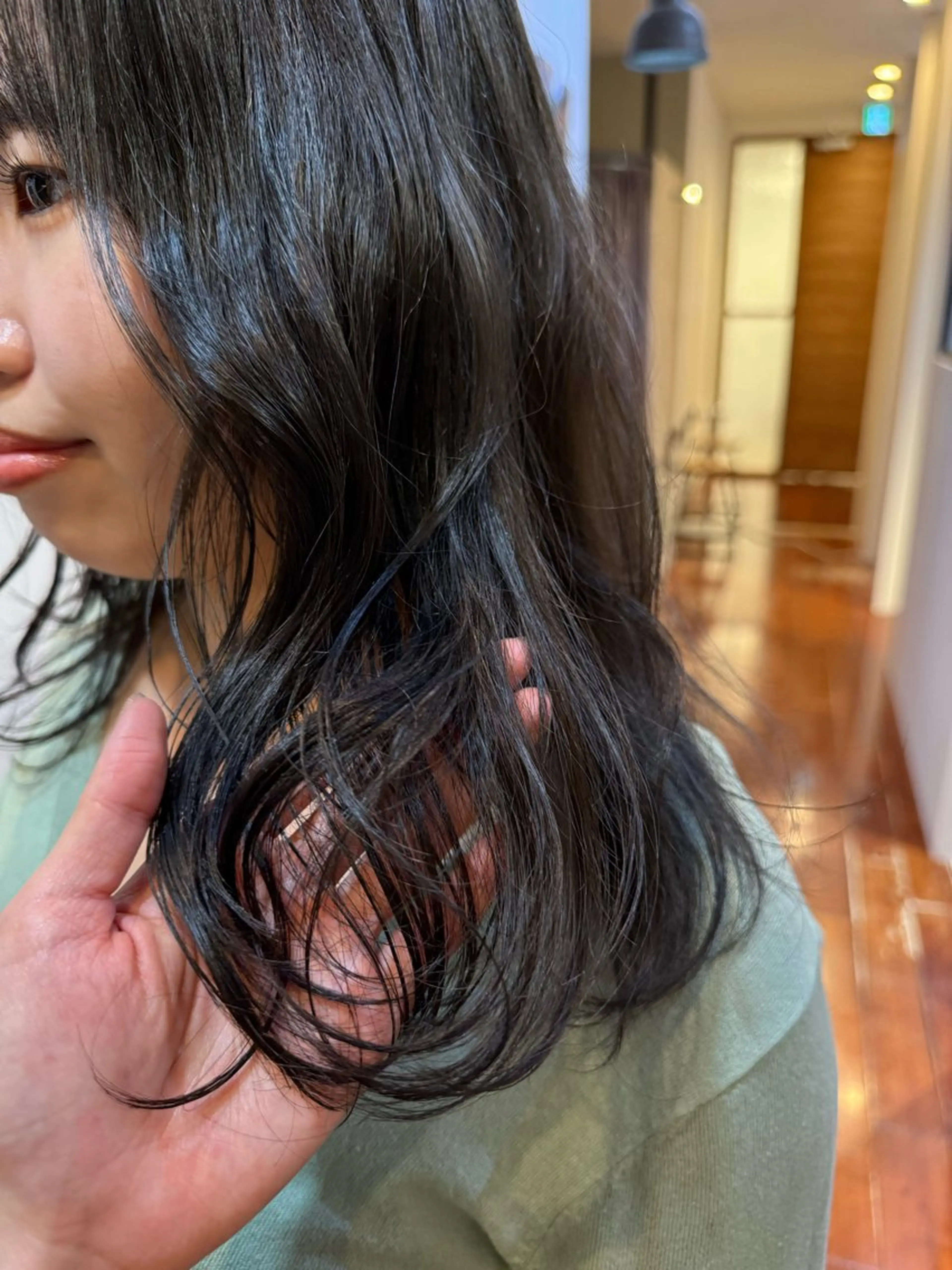 ミディアム ヘアカラー momo 札幌美容師のヘアスタイル