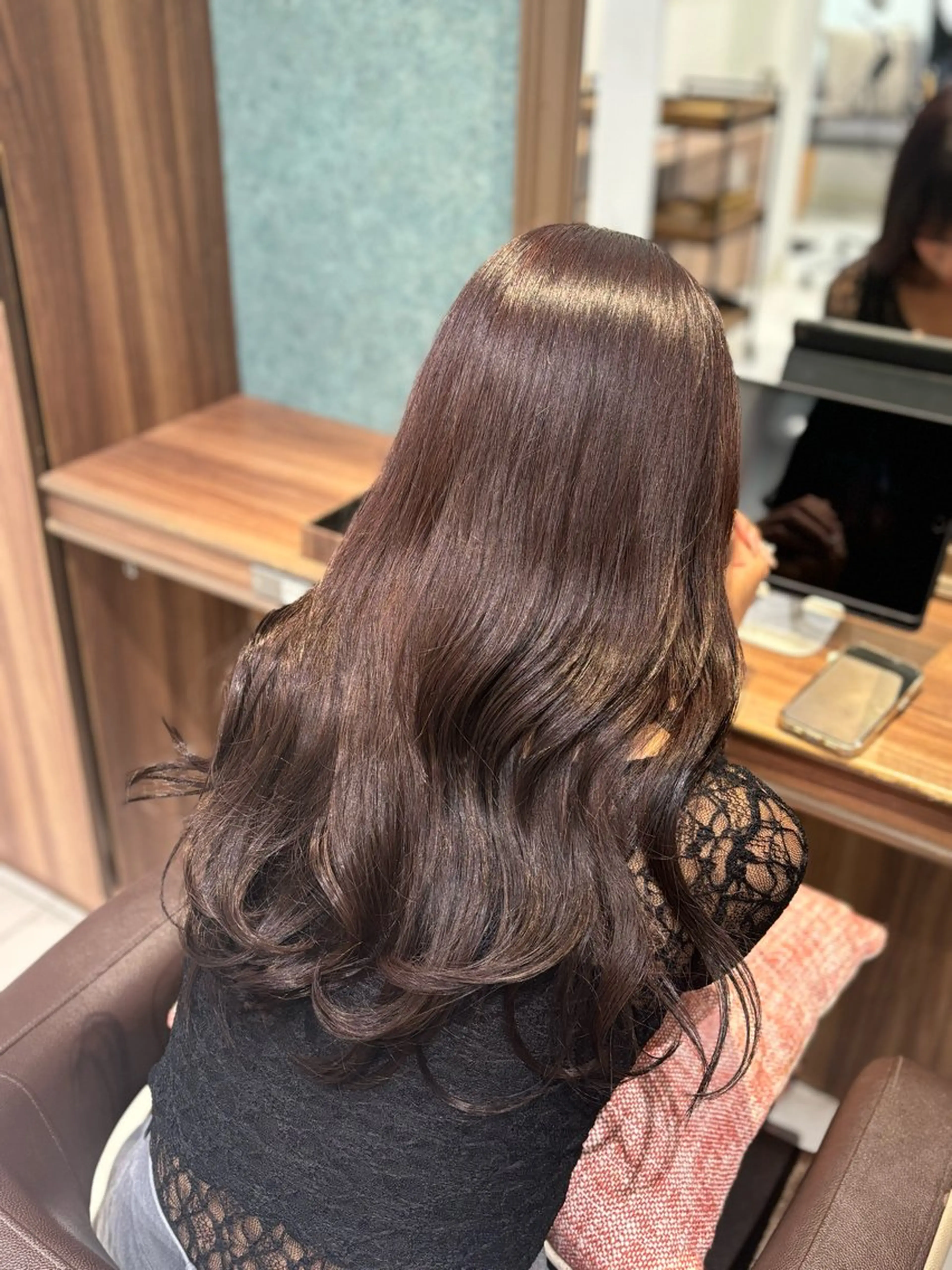 レイヤーカット＋カラー＋トリートメントの写真