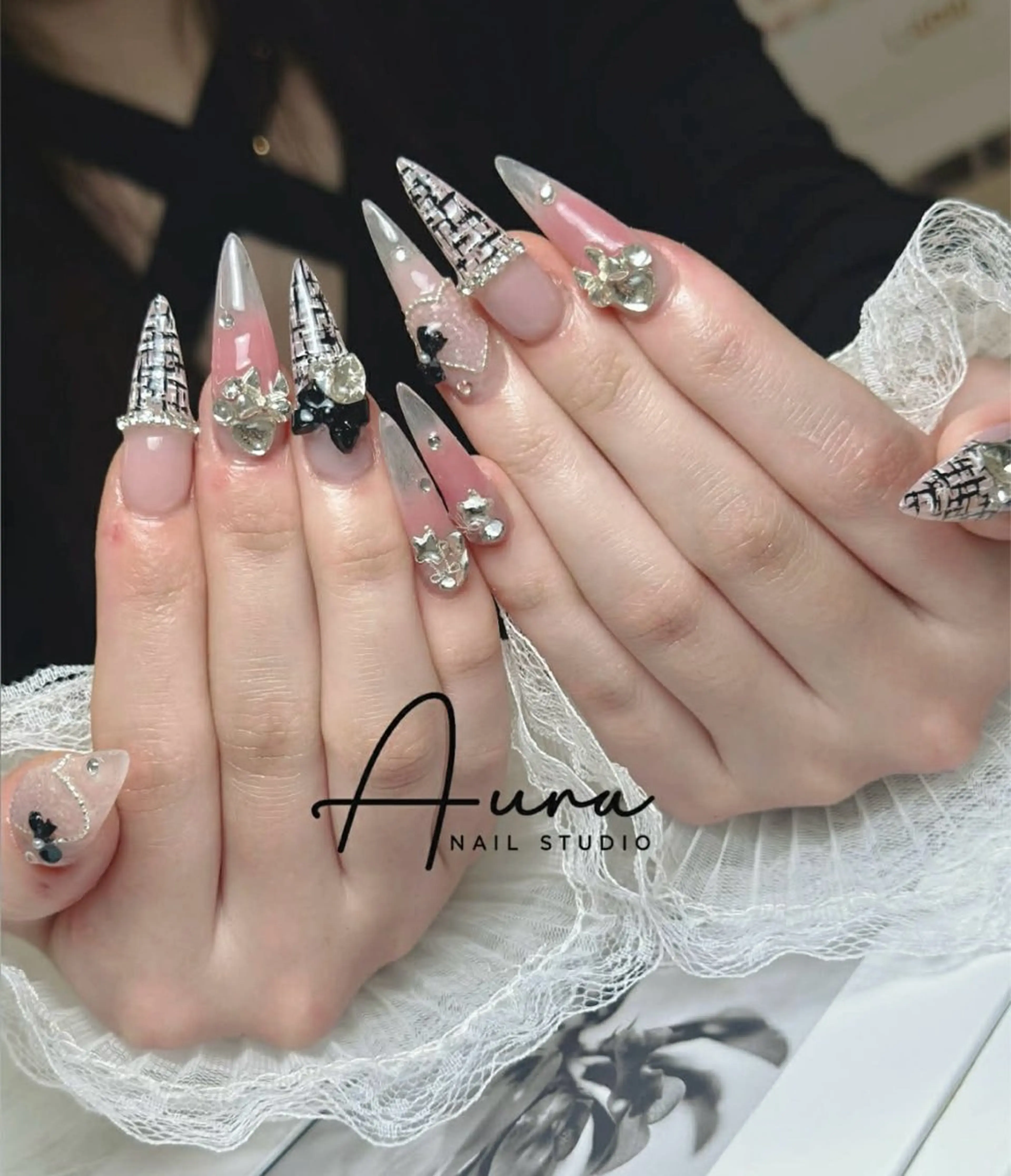 ネイル ハンドネイル Aura Nail Studioのネイルデザイン