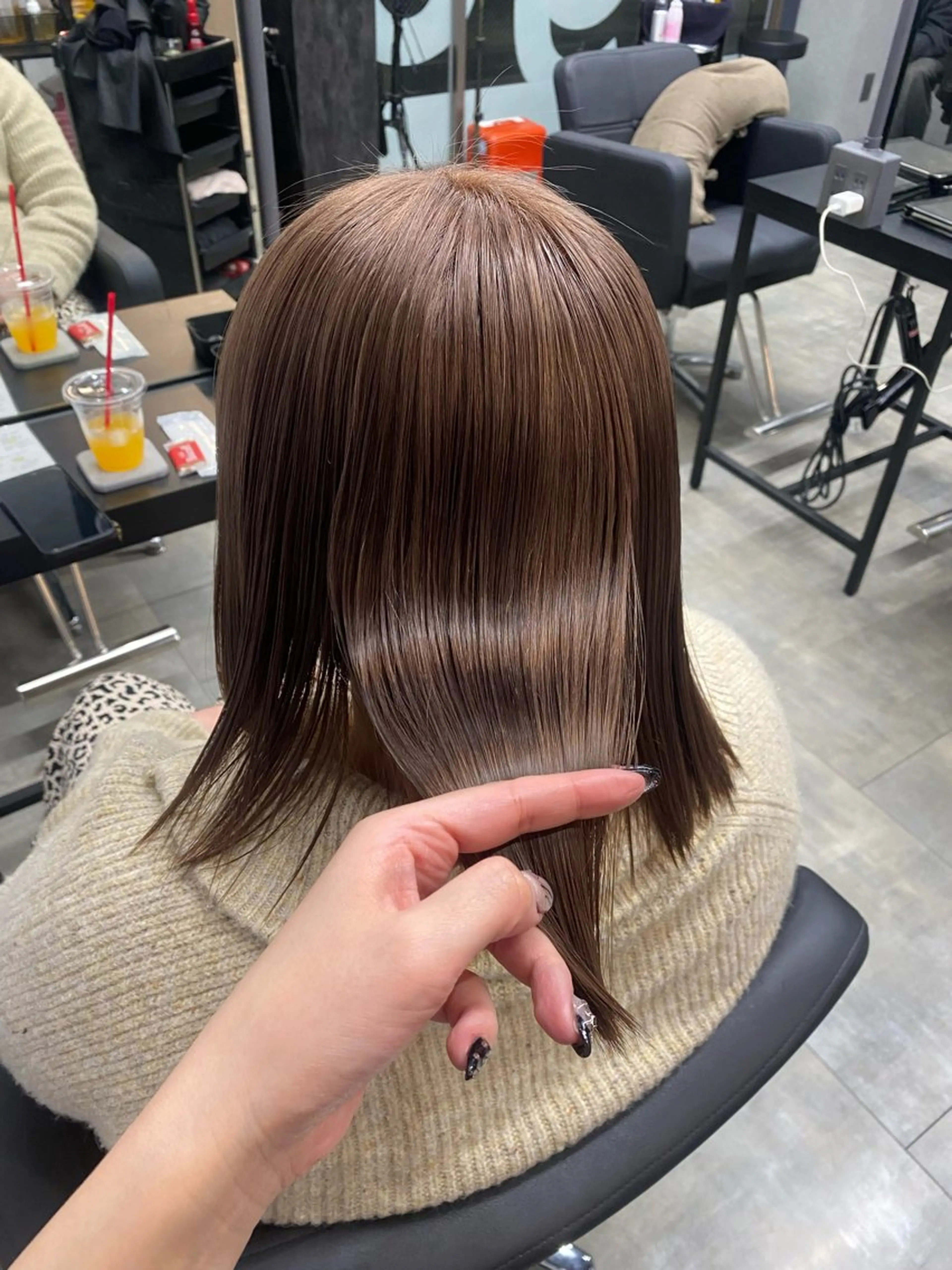 カラー 𝗮𝘆𝘂𝗺𝗶 ハイトーン🎀のヘアスタイル