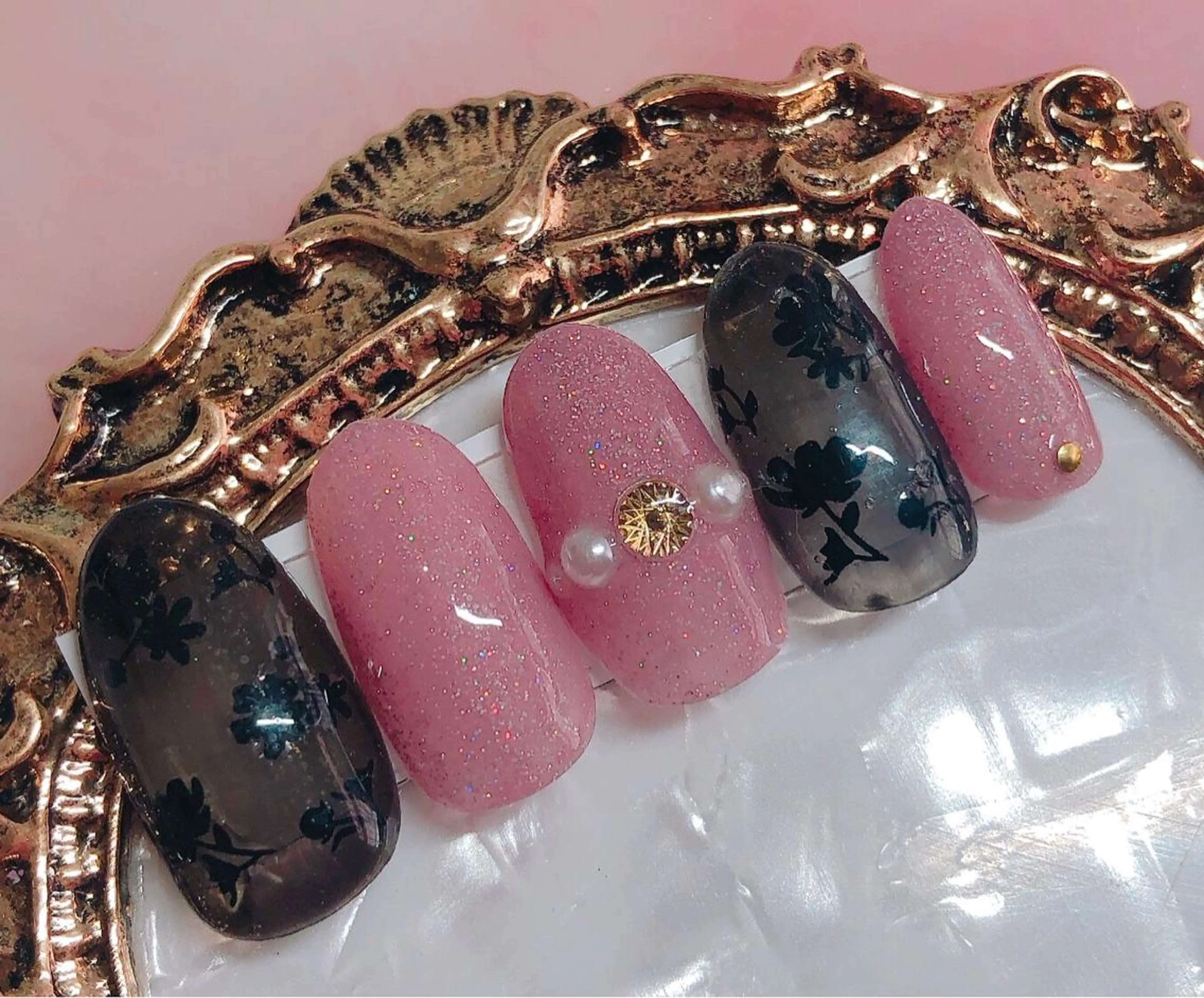 ネイル ハンドネイル CROWN プライベートサロンのネイルデザイン