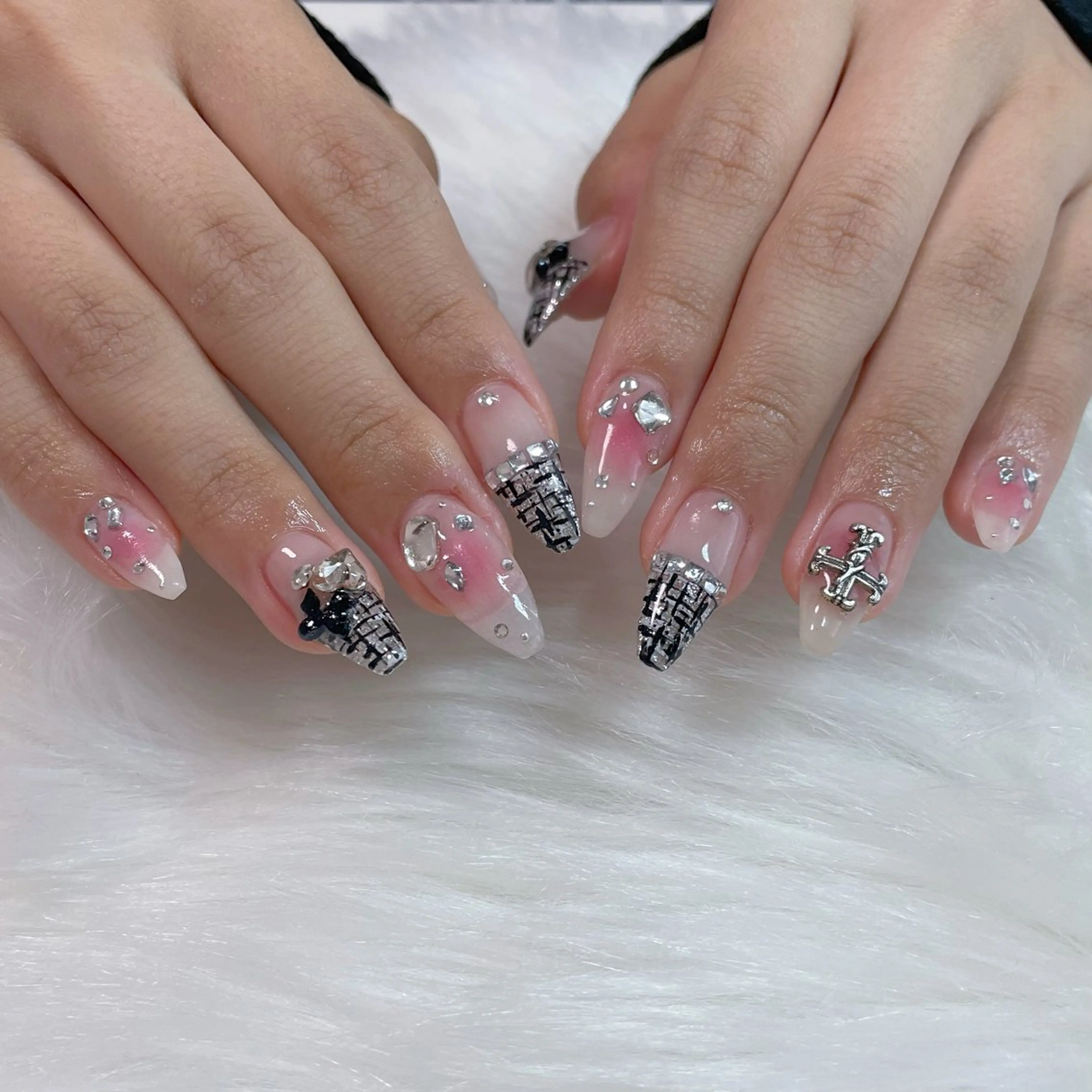 ネイル フットネイル nailroom yuのネイルデザイン