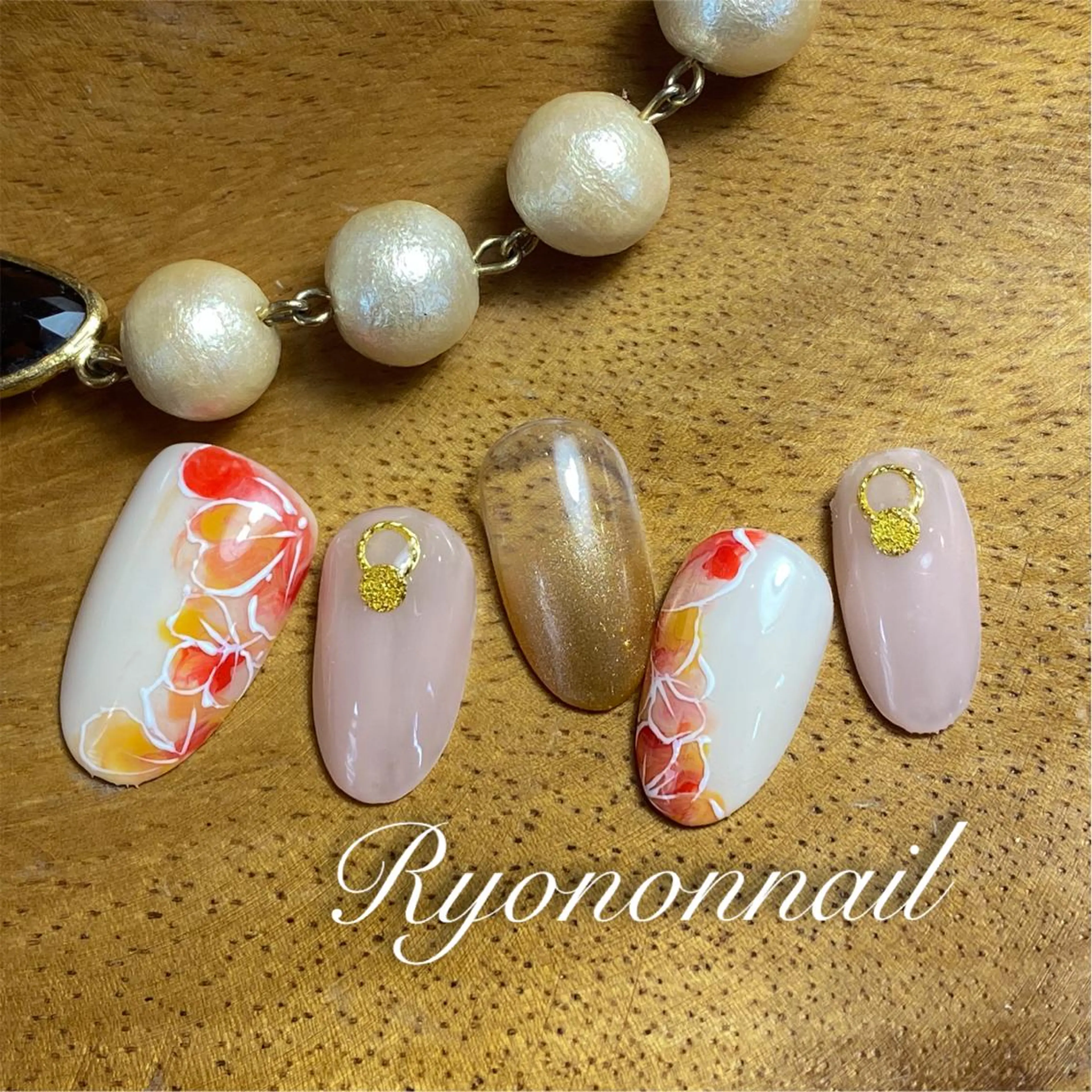 ネイル Ryononnail(リョノンネイル)所属・Ryononnail 上谷典子のネイルデザイン