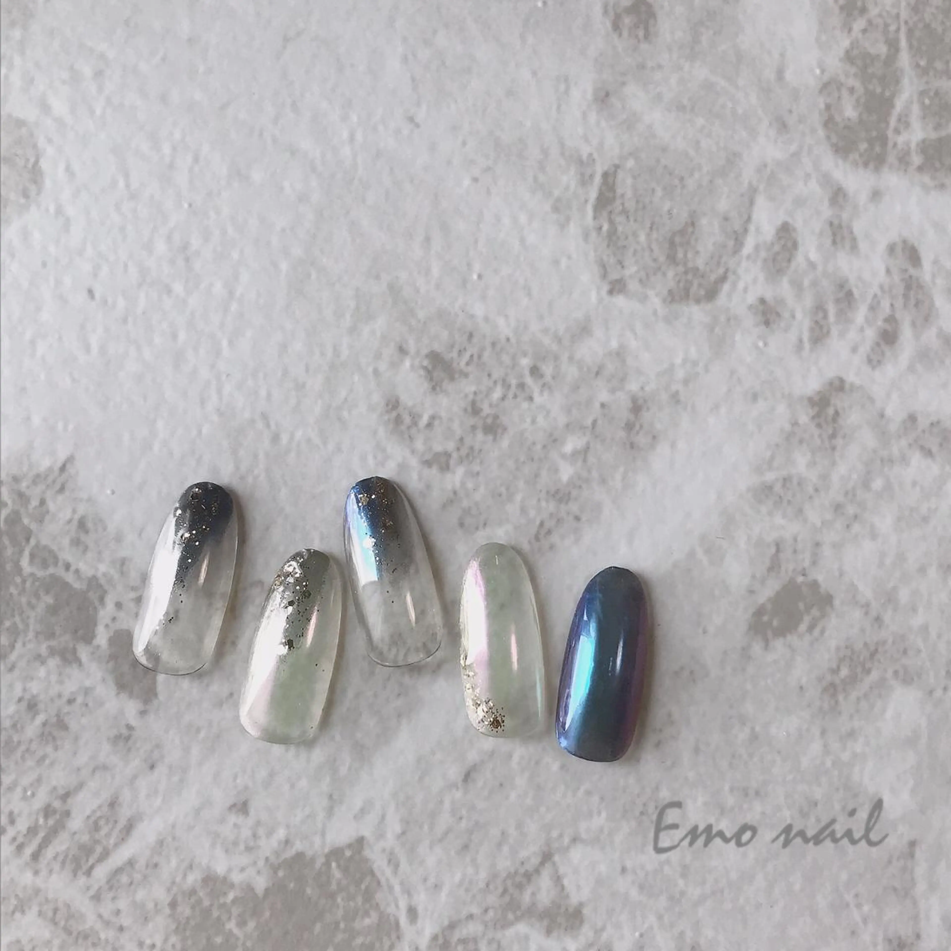 ネイル ブルー ラメ(グリッター) ミラーネイル シルバー sereha nailのネイルデザイン