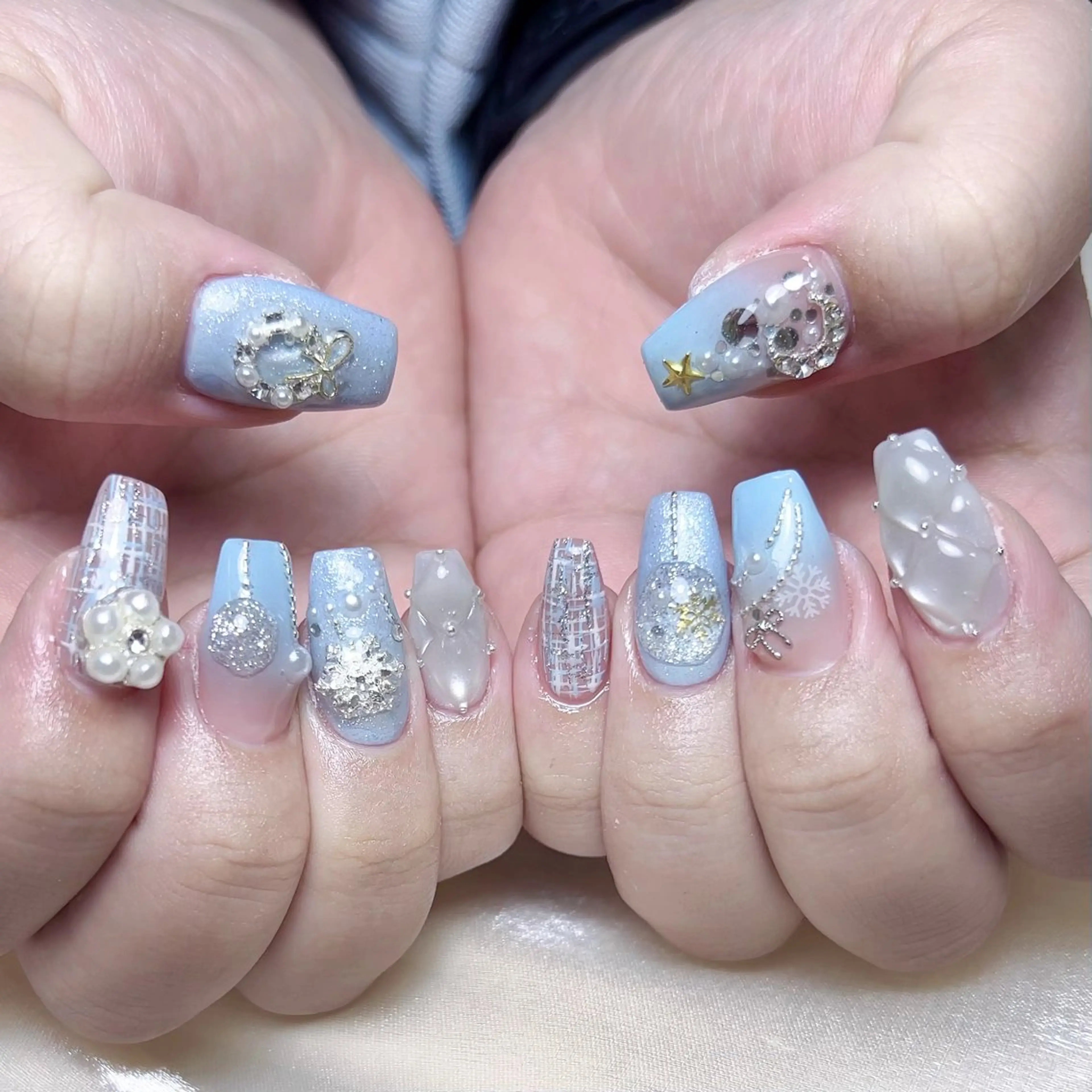 メンズ ネイル メンズ韓国風 アートネイル オーロラネイル ガーリー キラキラネイル ハンドネイル Nail salon 木にいるのネイルデザイン