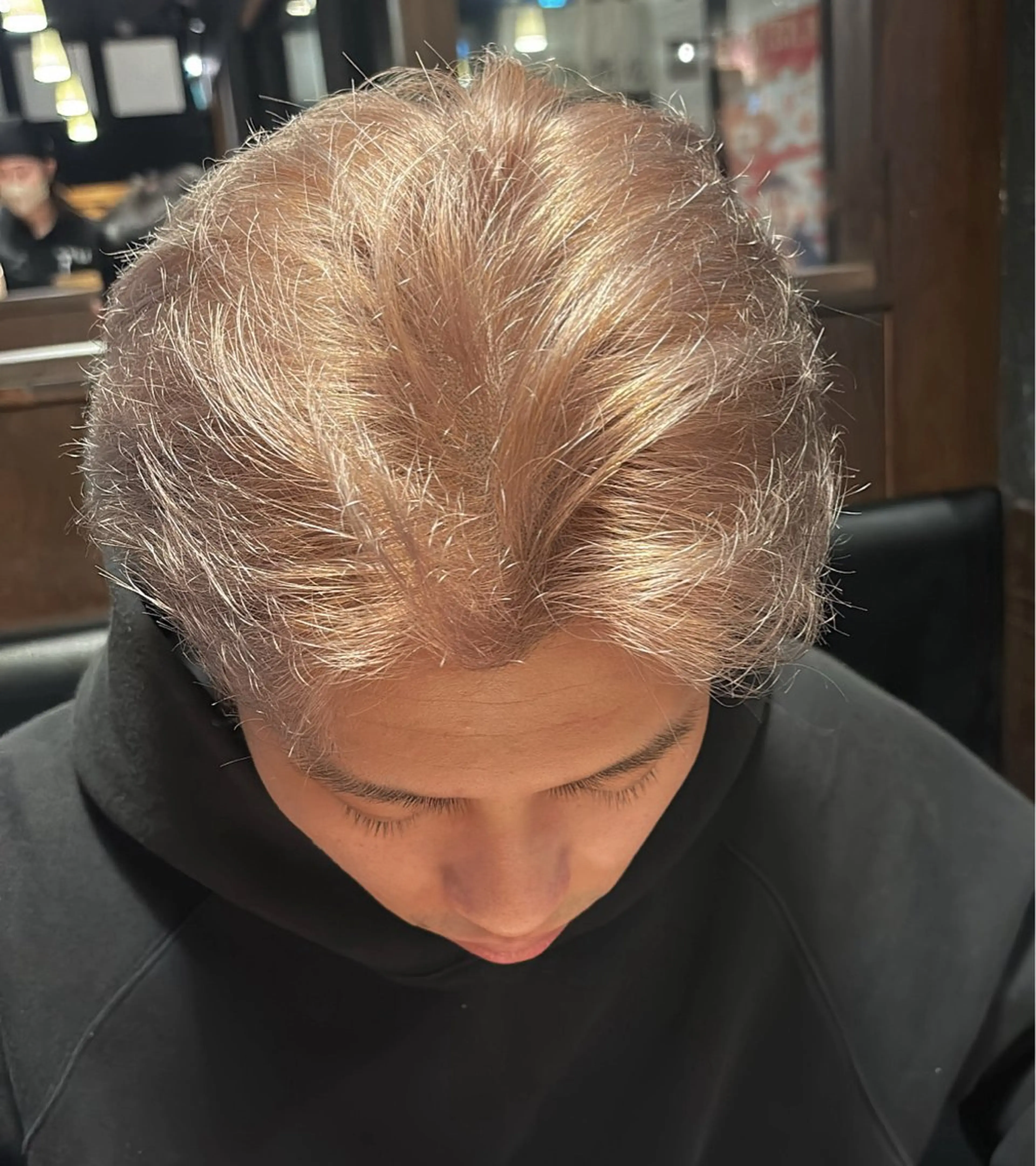 カラー ハイトーンカラー ﾔﾏｼﾀ ﾘﾘのヘアスタイル