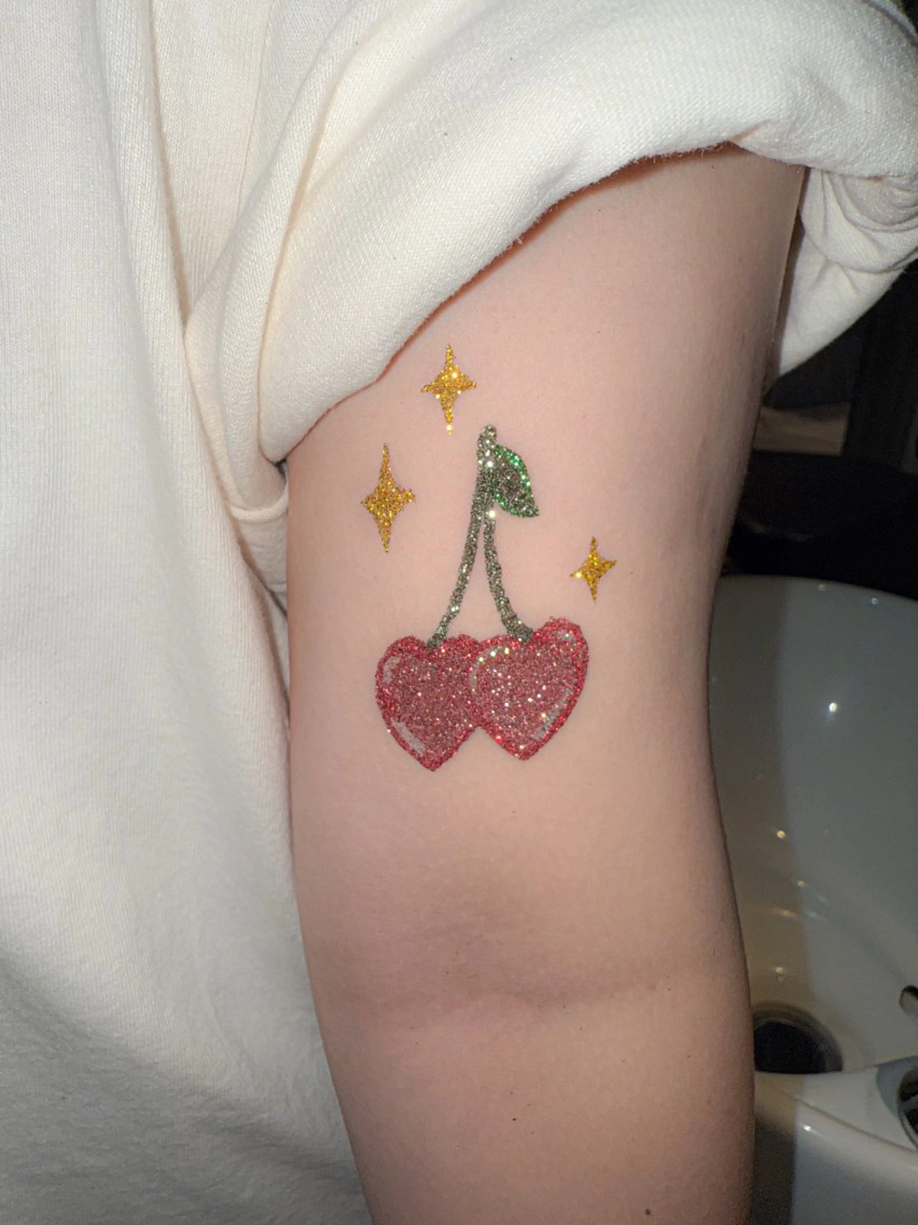 ボディジュエリー💎✨《指定デザイン３３００​〜​・デザインの持ち込みも◎》の写真