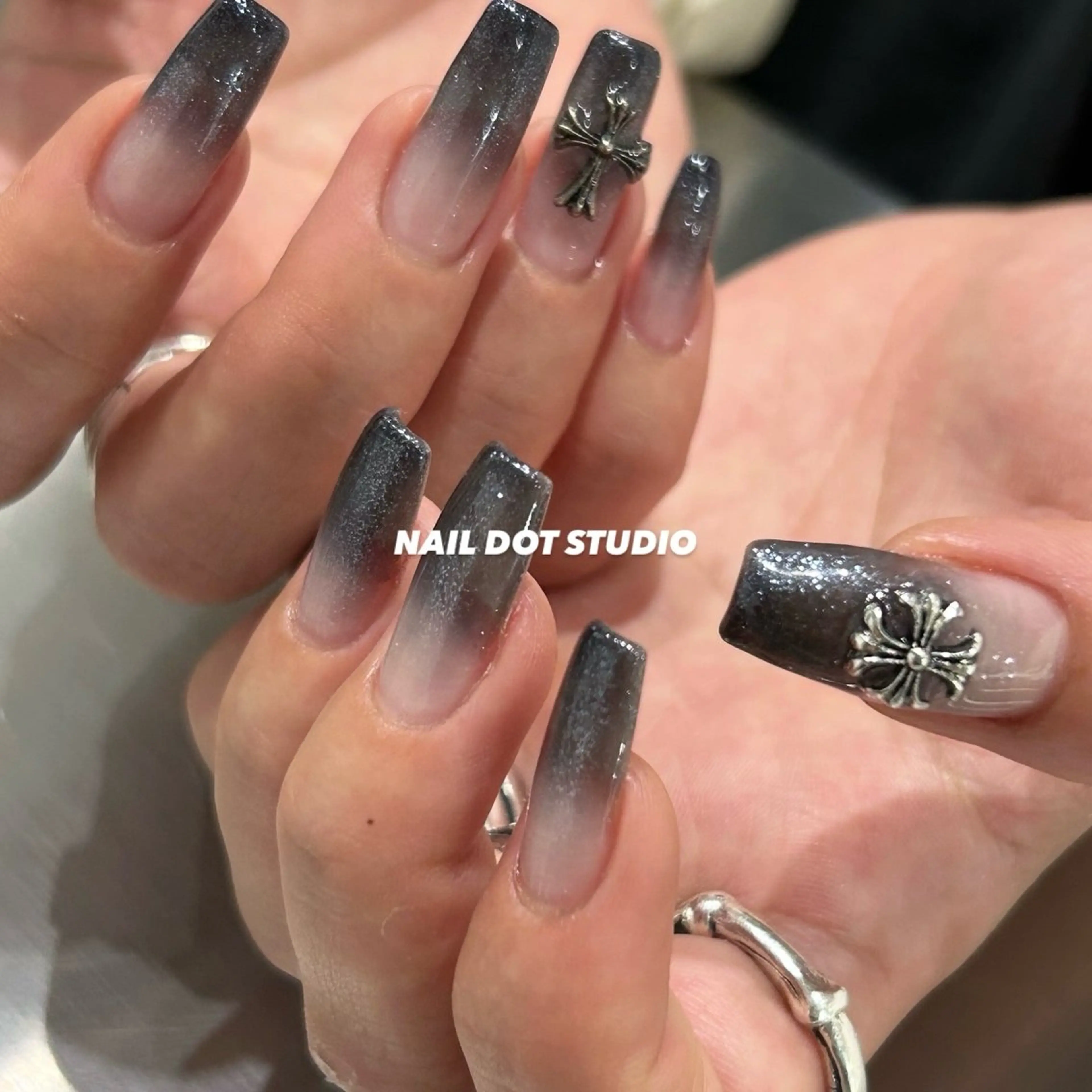 ネイル ハンドネイル NAIL DOT STUDIO　aiのネイルデザイン