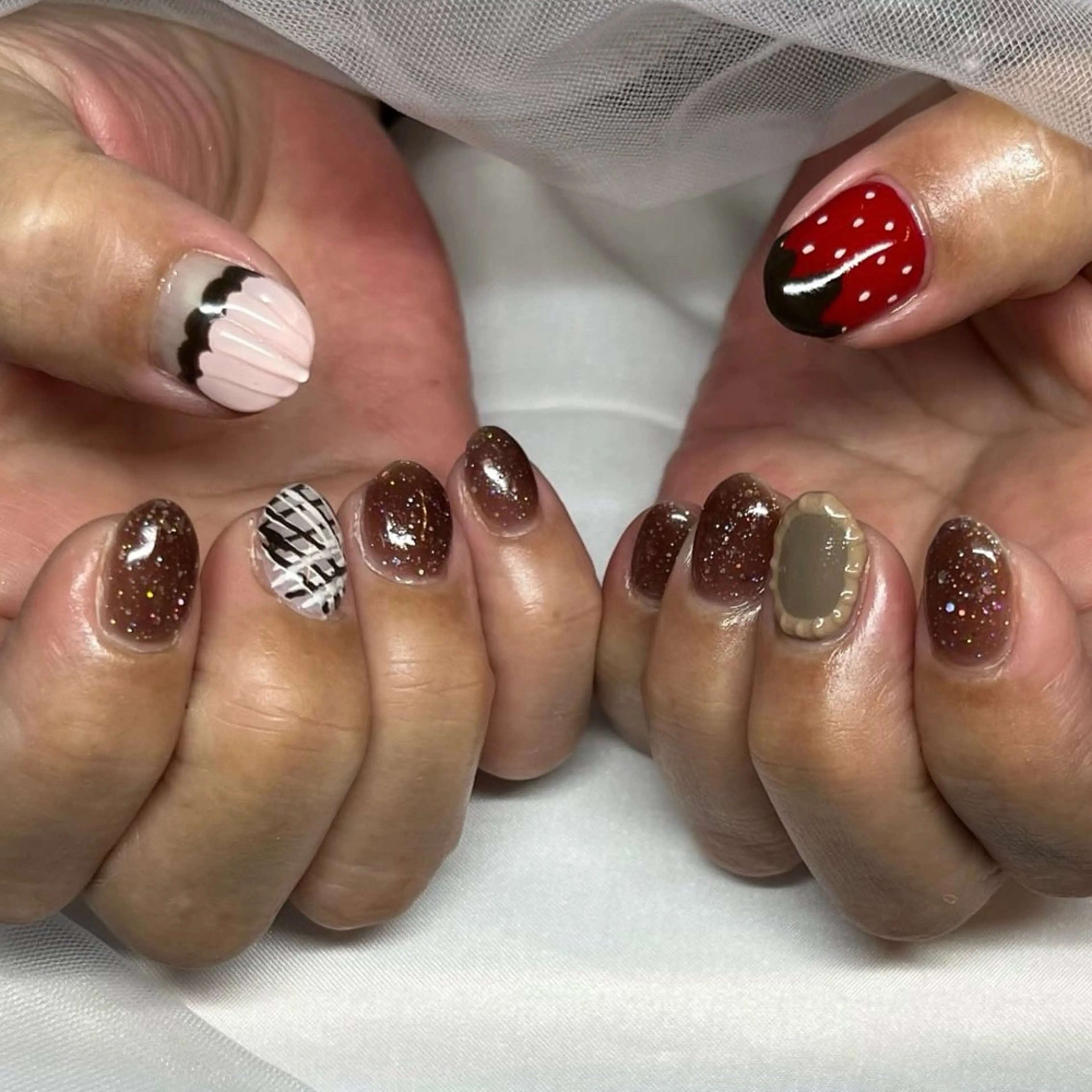 ネイル ハンドネイル MIYUNA 💅のネイルデザイン