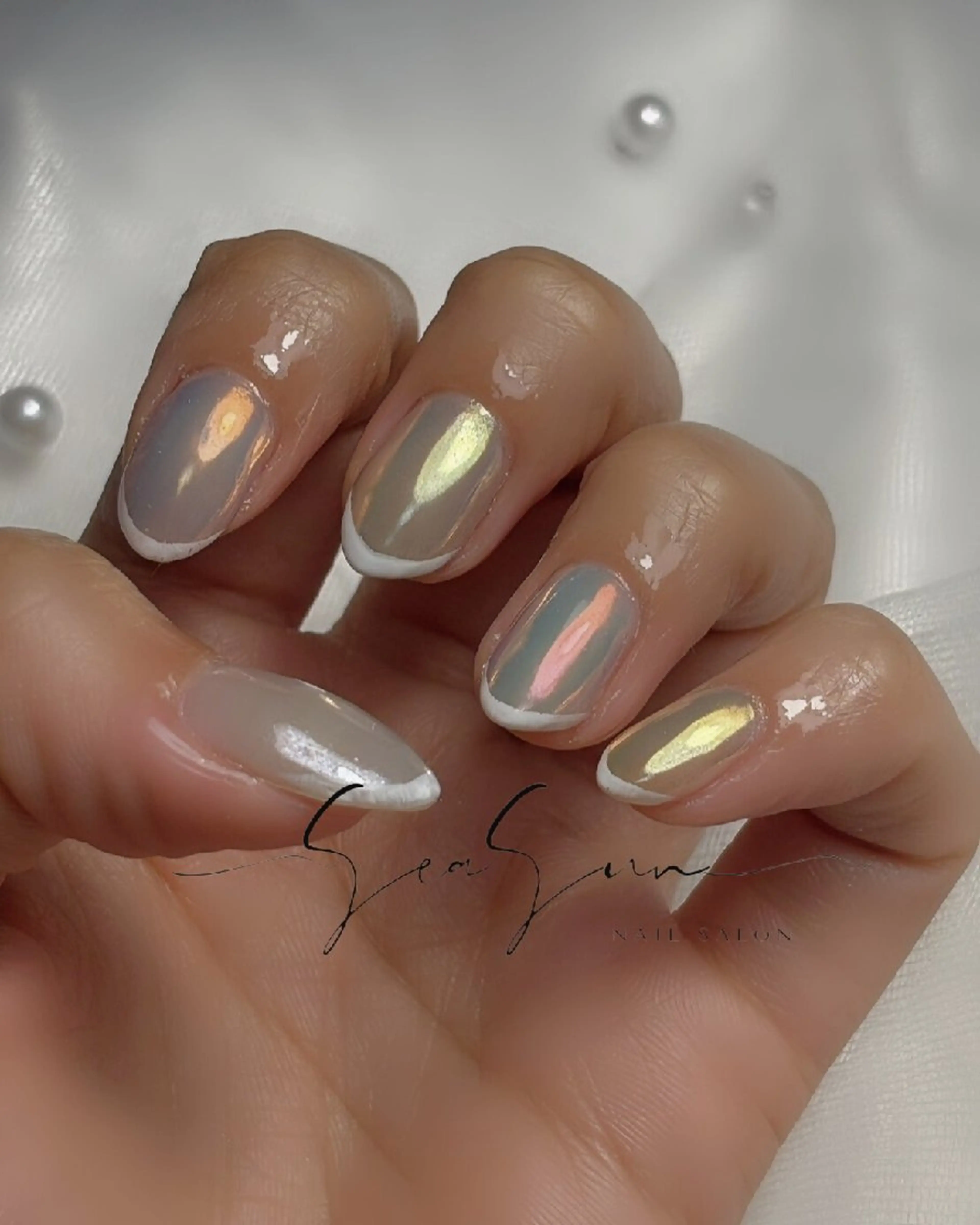 ネイル オーロラネイル フレンチネイル ハンドネイル 白馬ネイルサロン （しーさん）のネイルデザイン