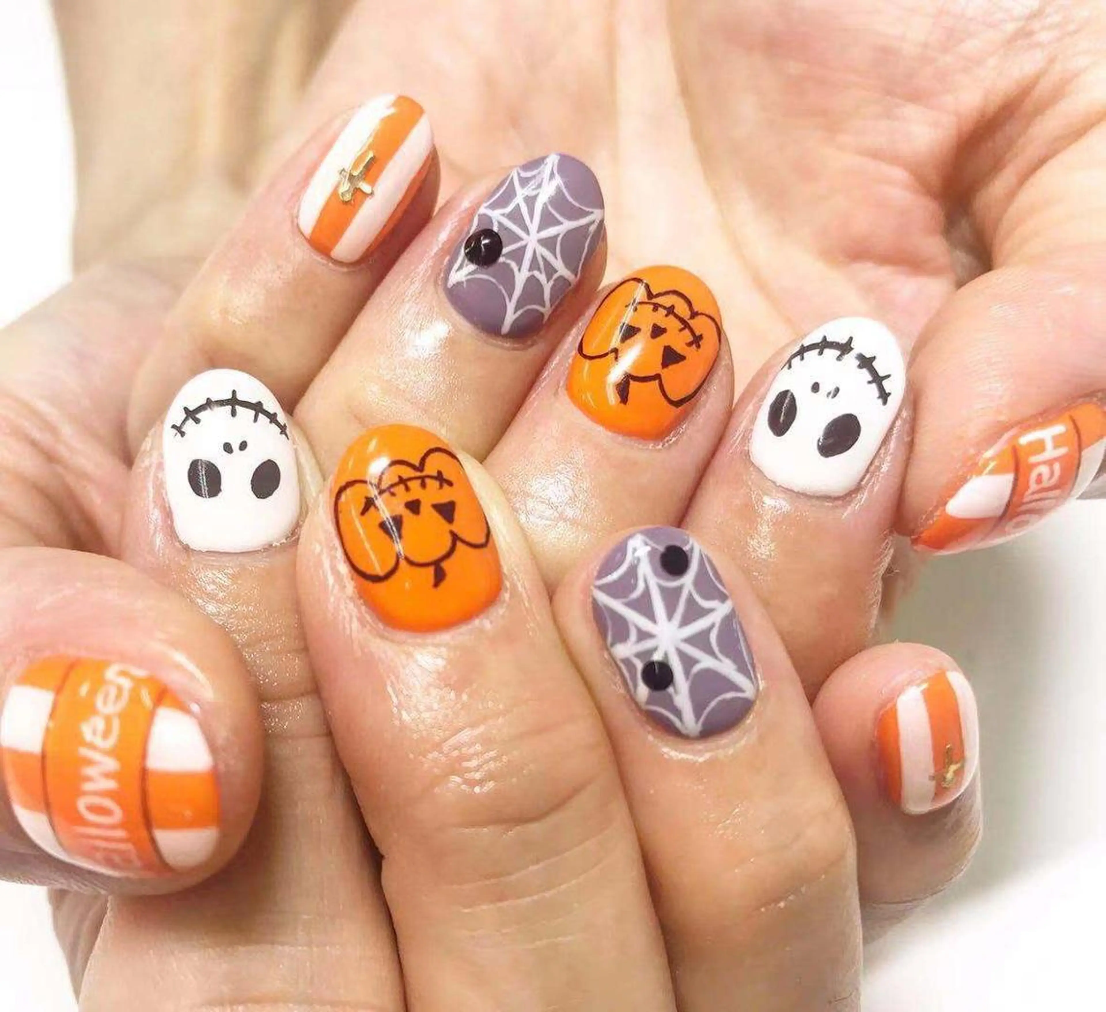 ネイル ハンドネイル リラネイル Aikenのネイルデザイン