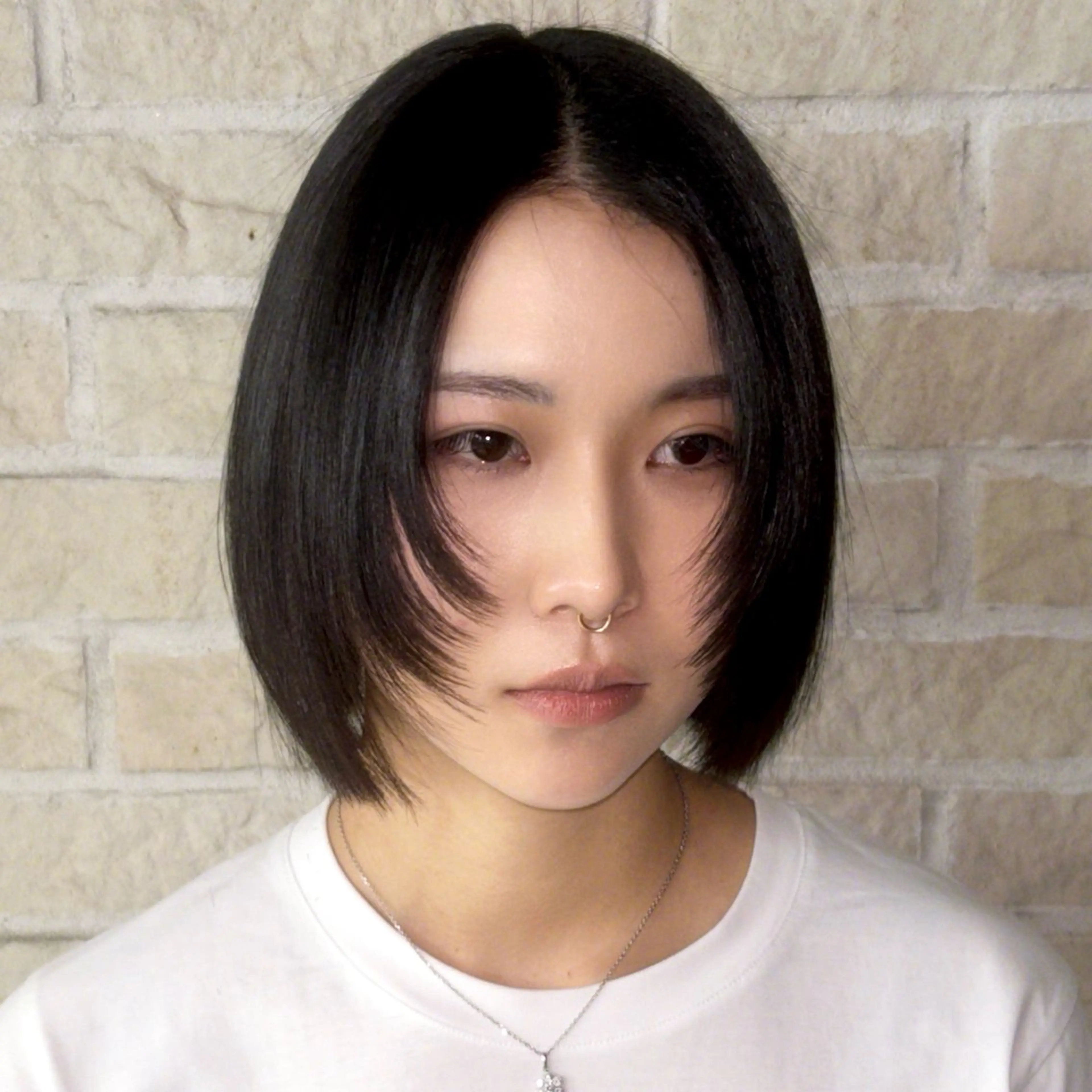 🫐 顔周りレイヤーカット + 艶カラー🫐の写真