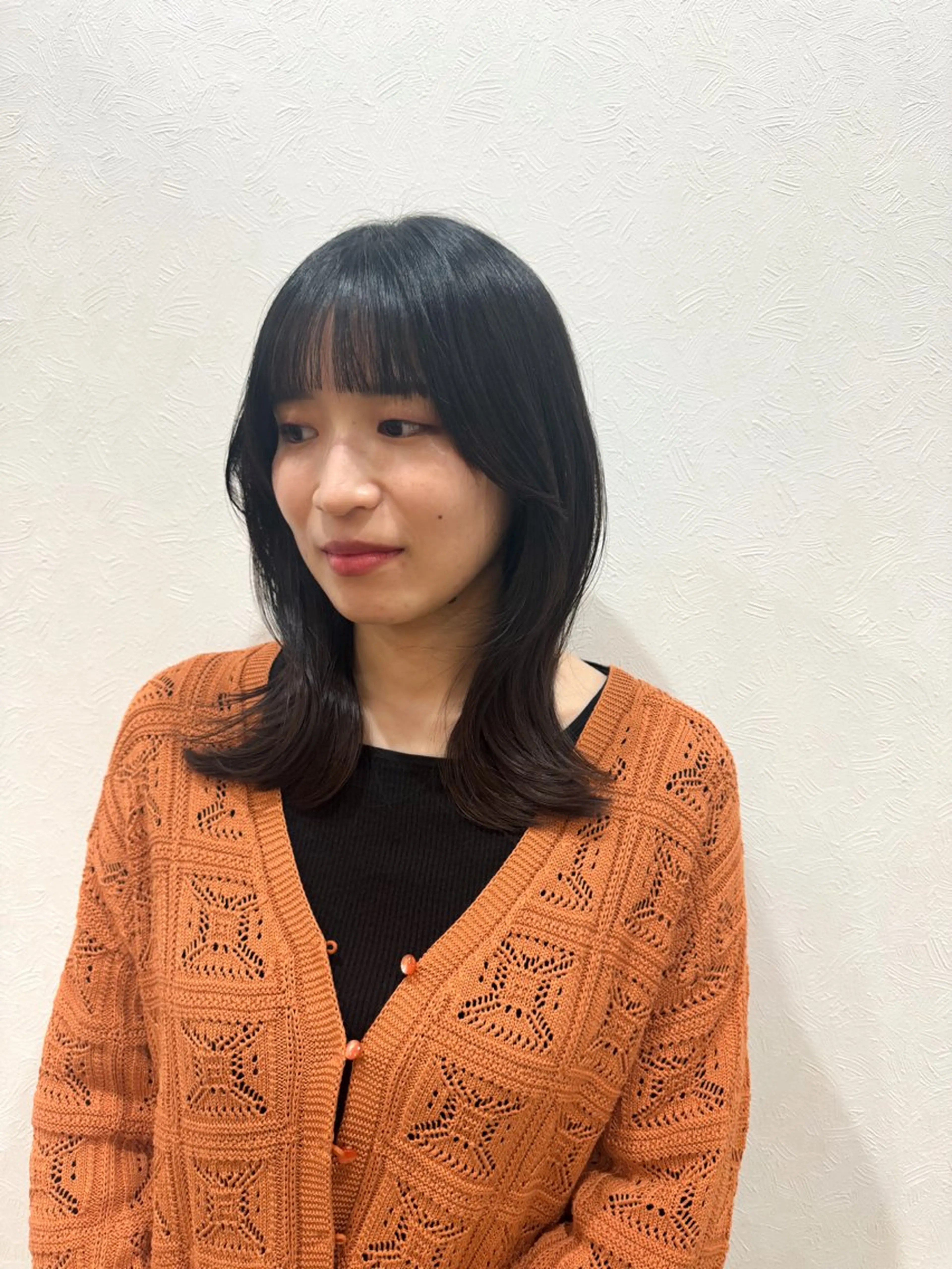セミロング Limb所属・市塚 あみのヘアスタイル