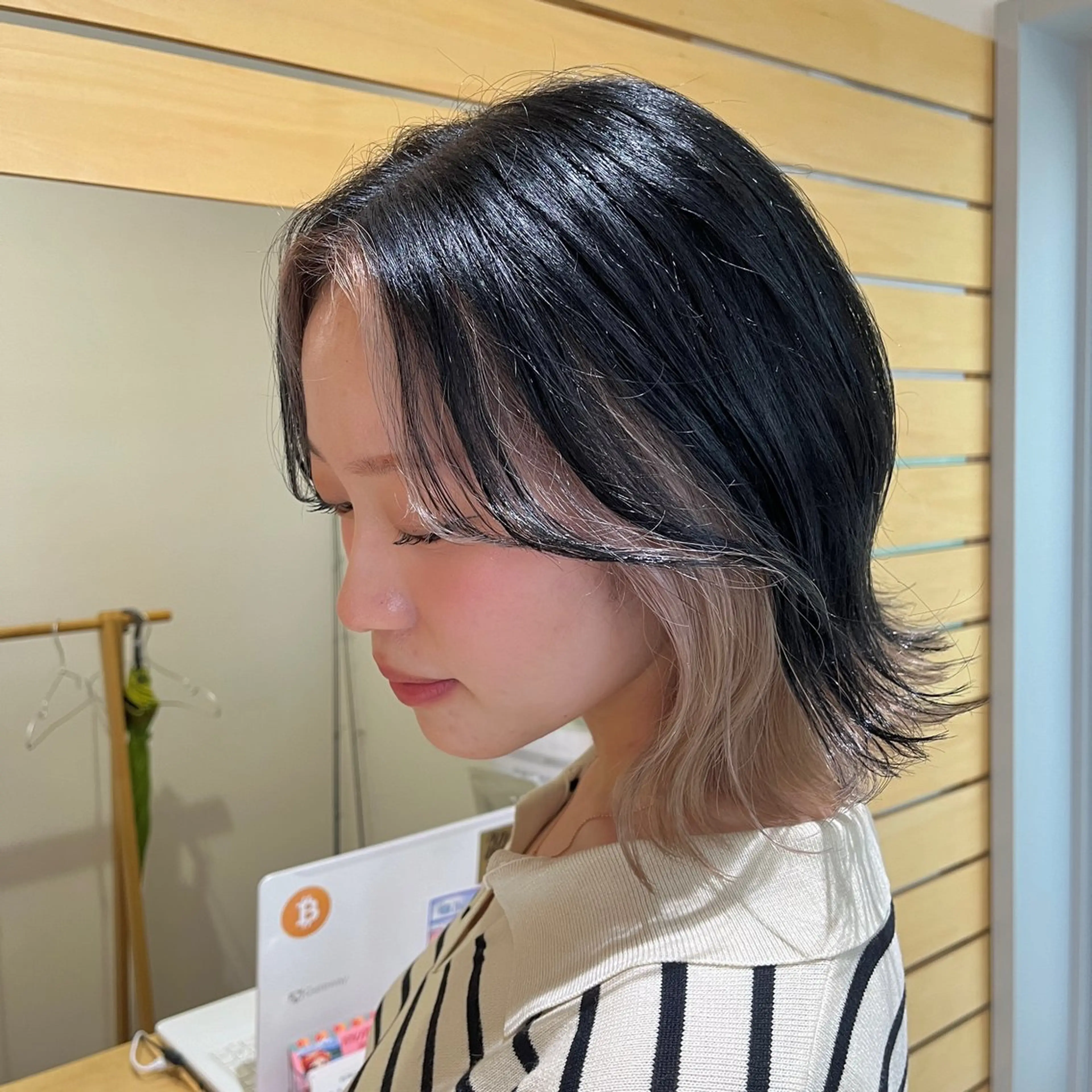 ショート カラー ブリーチ ヘアカラー トリートメント RUBEUS【ルベウス】所属・✨艶々カラー🎨 杉本賢人のヘアスタイル