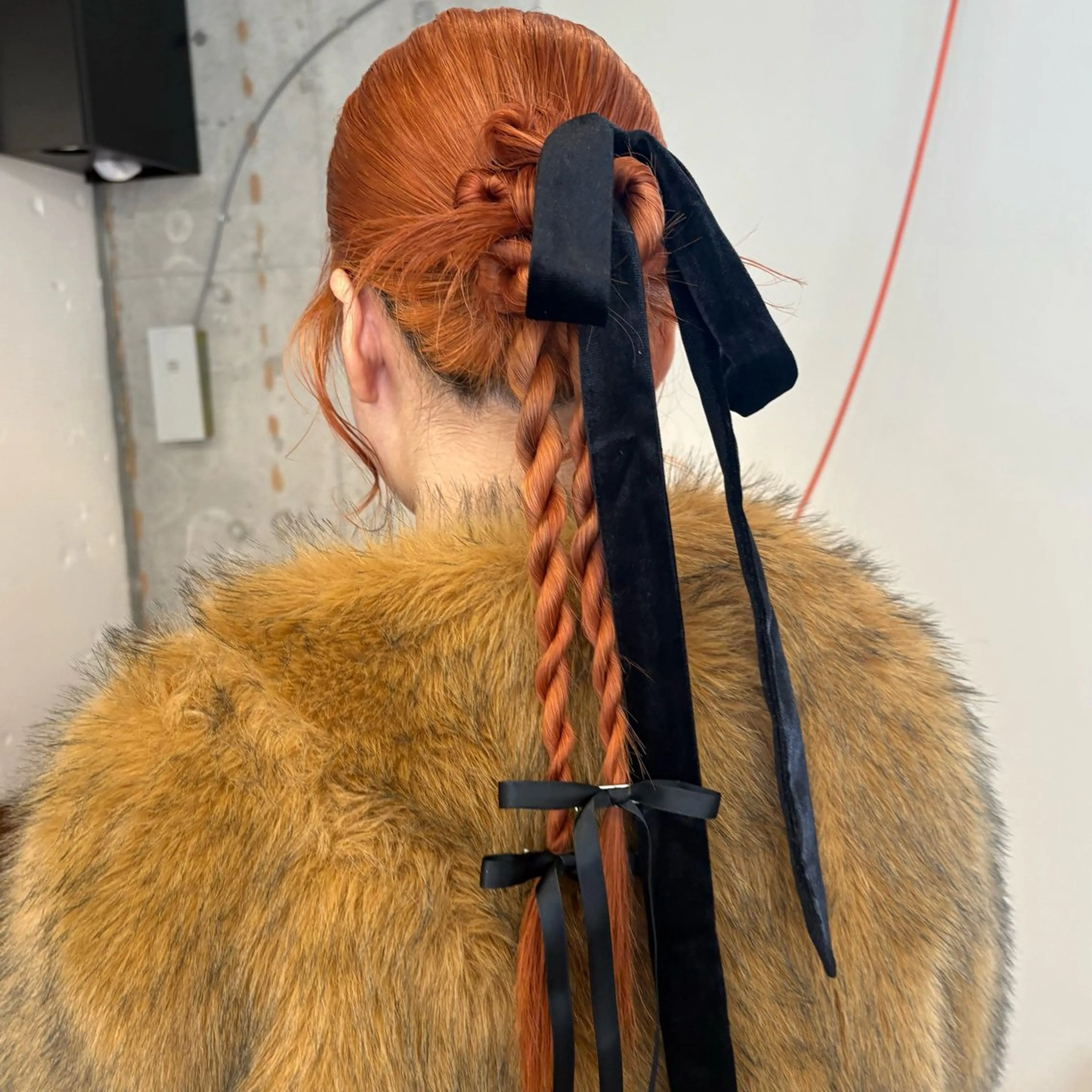 ロング ヘアアレンジ sity.　天神　大名所属・ブリーチなしカラー 暖色カラーのヘアスタイル