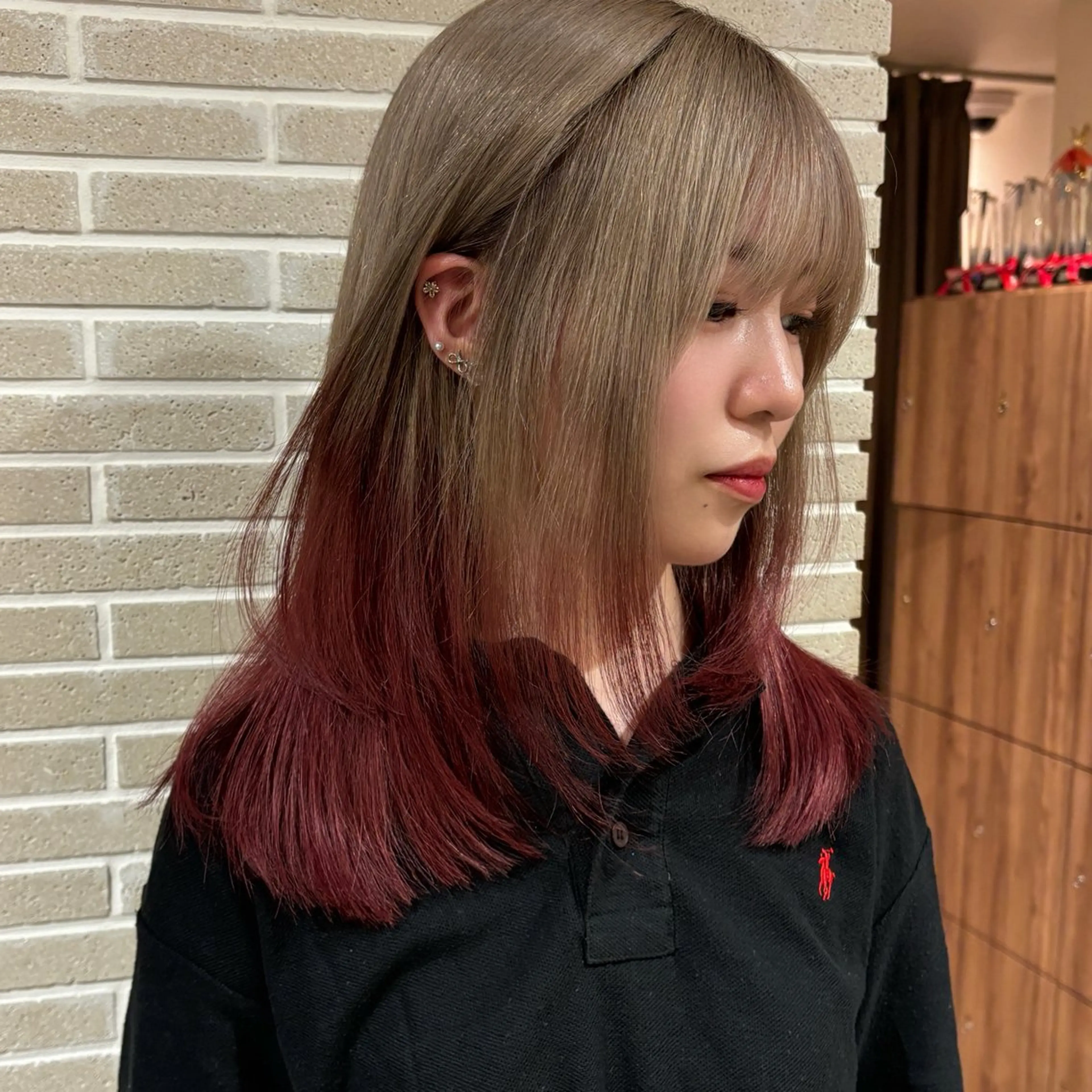 セミロング カラー ブリーチ 透明感カラー デザインカラー イルミナカラー レイヤーカット ヘアカラー レイヤーカット⭐️ ブリーチ桑原 日花理のヘアスタイル