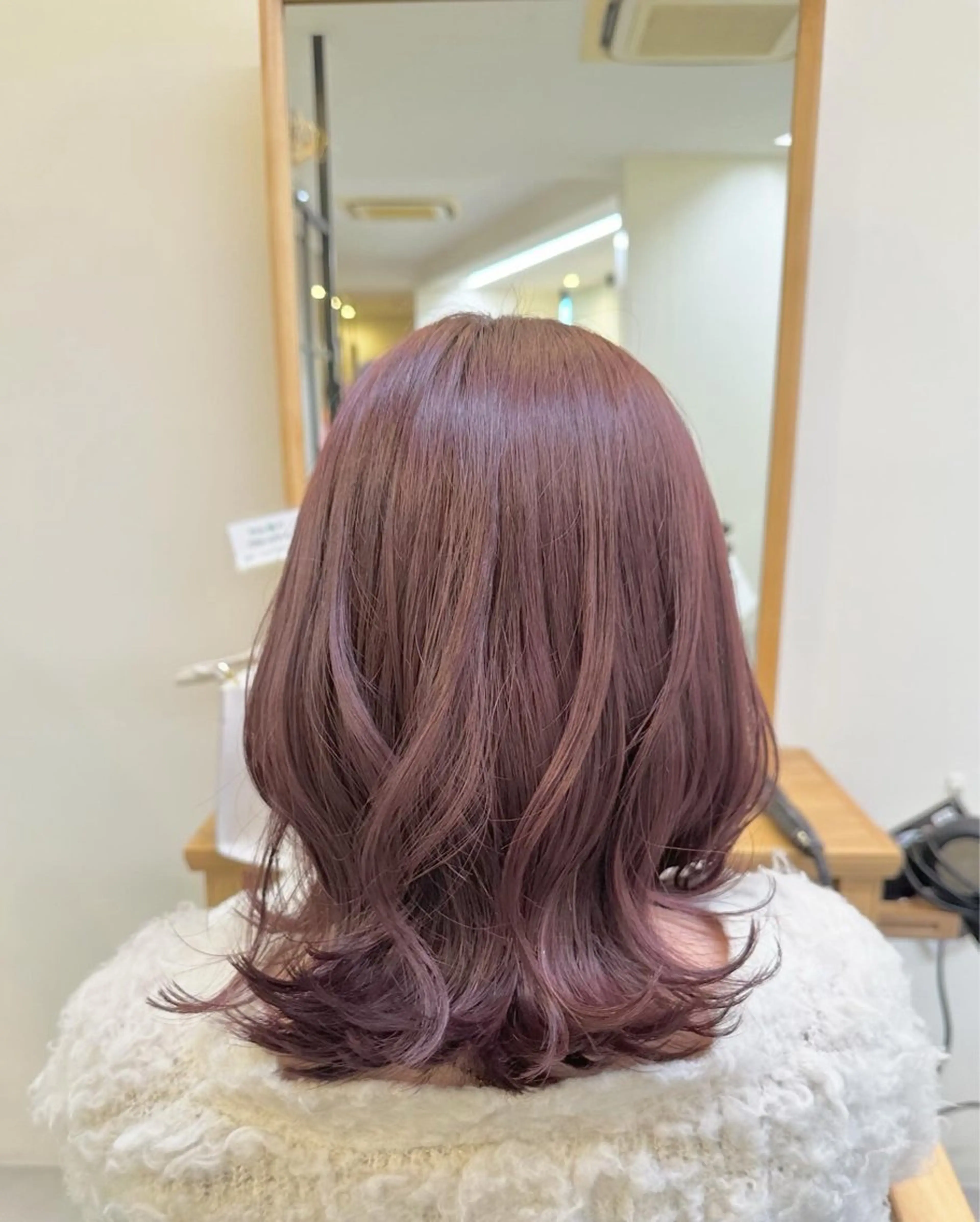 カラー 梅本 夢香のヘアスタイル
