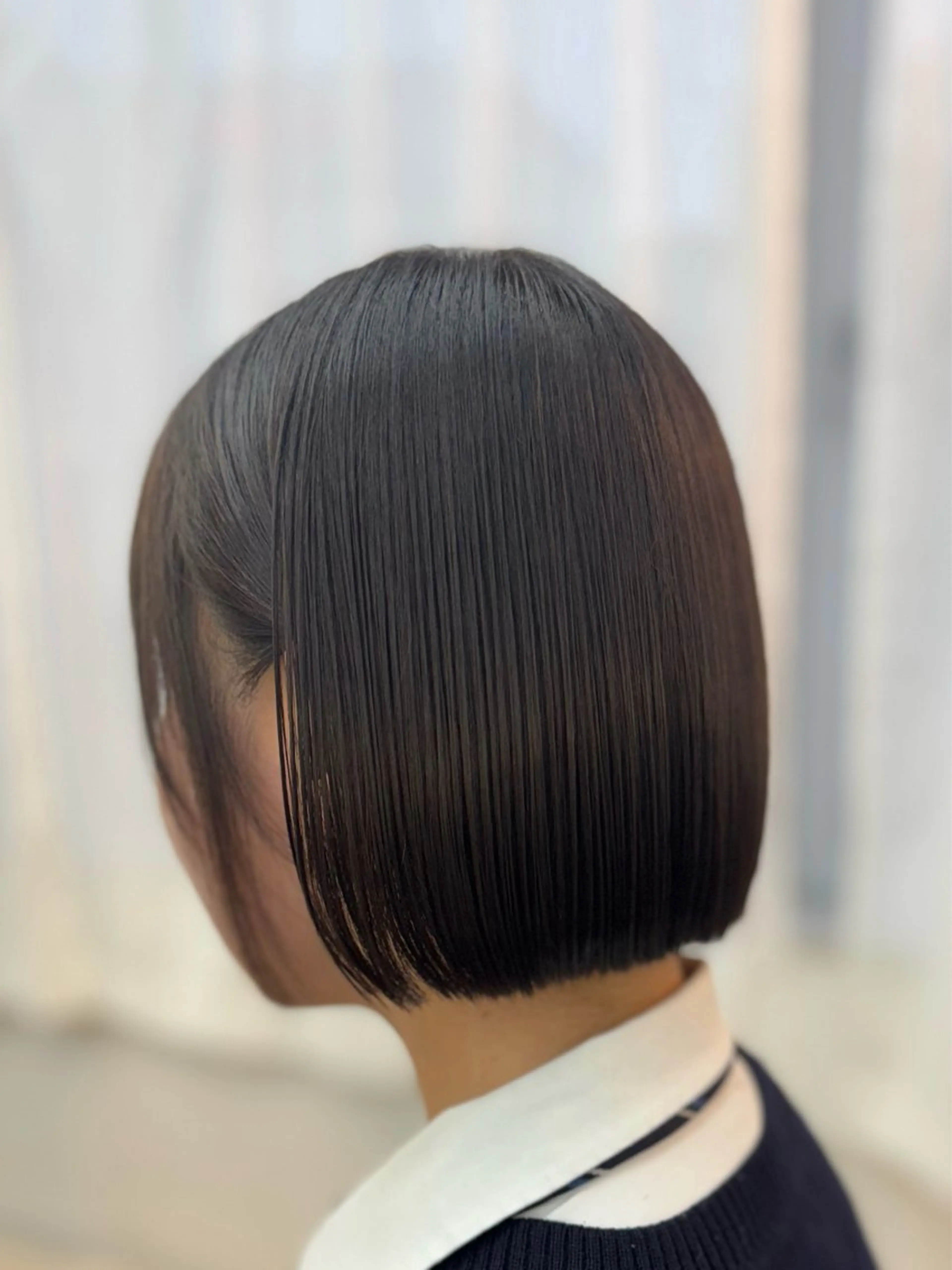 ショート カラー カット ヘアカラー 🩶mana🩶艶髪 /カラーオンカラーのヘアスタイル