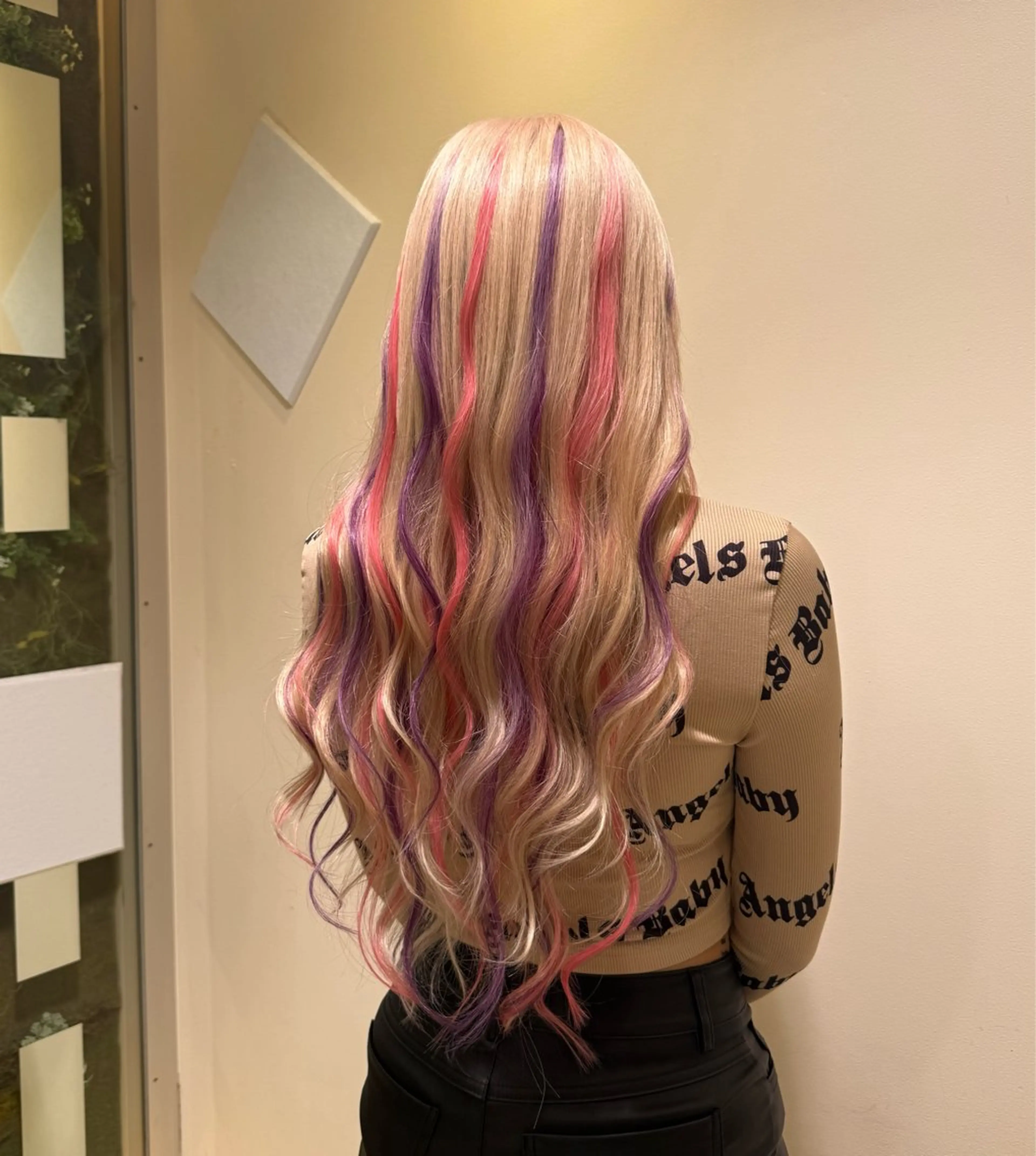 ロング パープルカラー ハイライト エクステ MIYUN🌙 エクステフリーランスのヘアスタイル