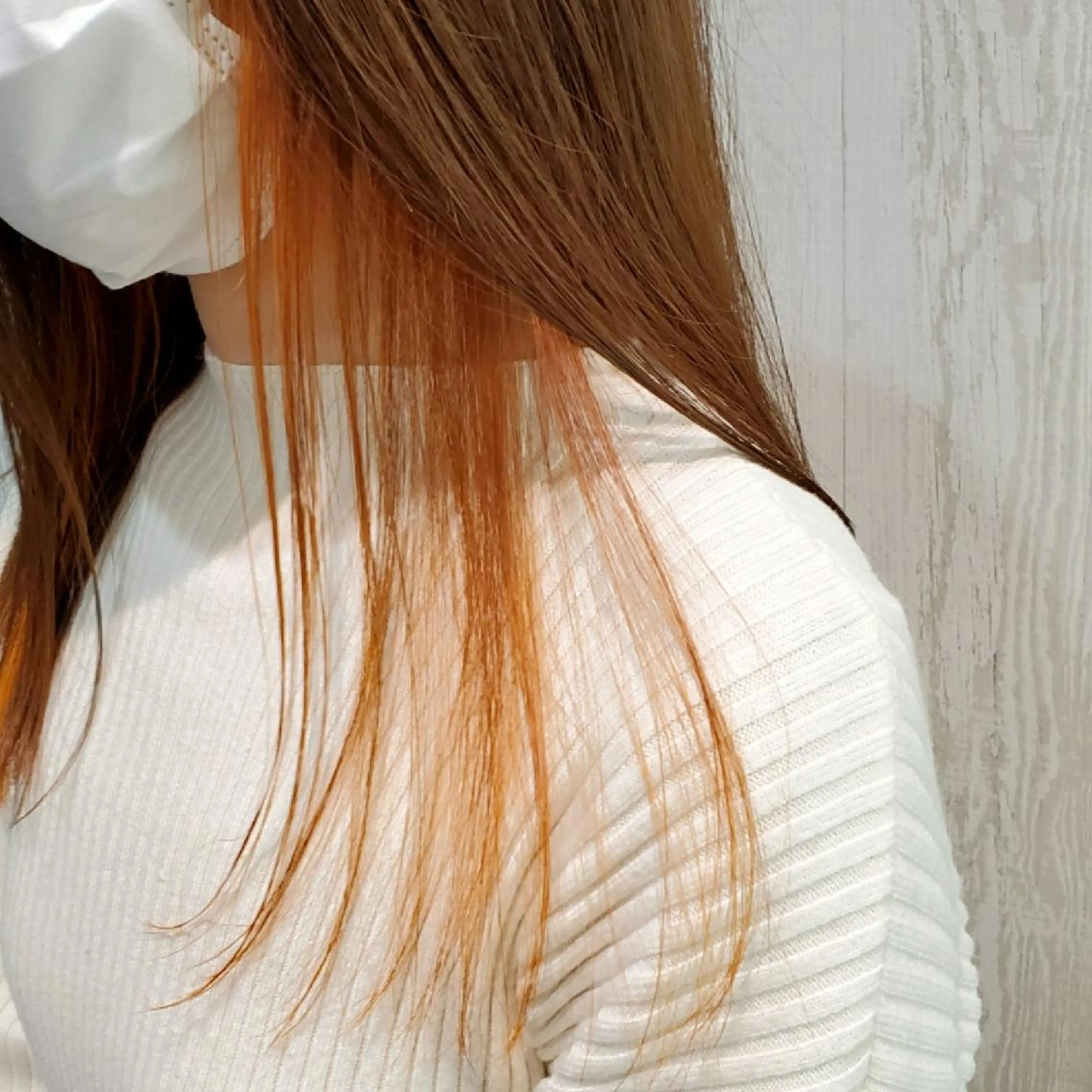 カラー セミロング インナーカラー オレンジ レイヤーカット/ ウルフカット/大橋 のヘアスタイル