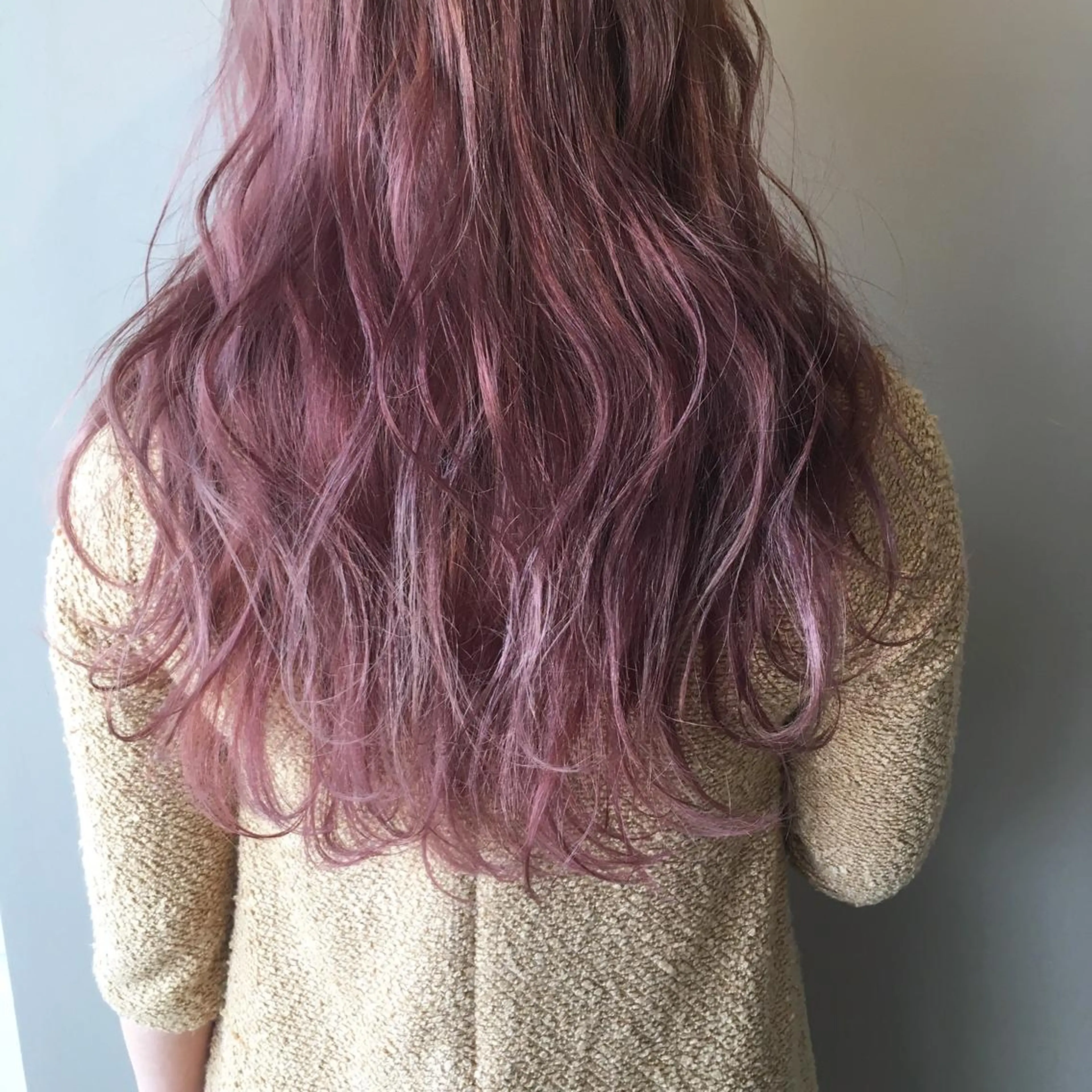 セミロング カラー アッシュ ブリーチ レイヤーカット BLend 渋谷のヘアスタイル