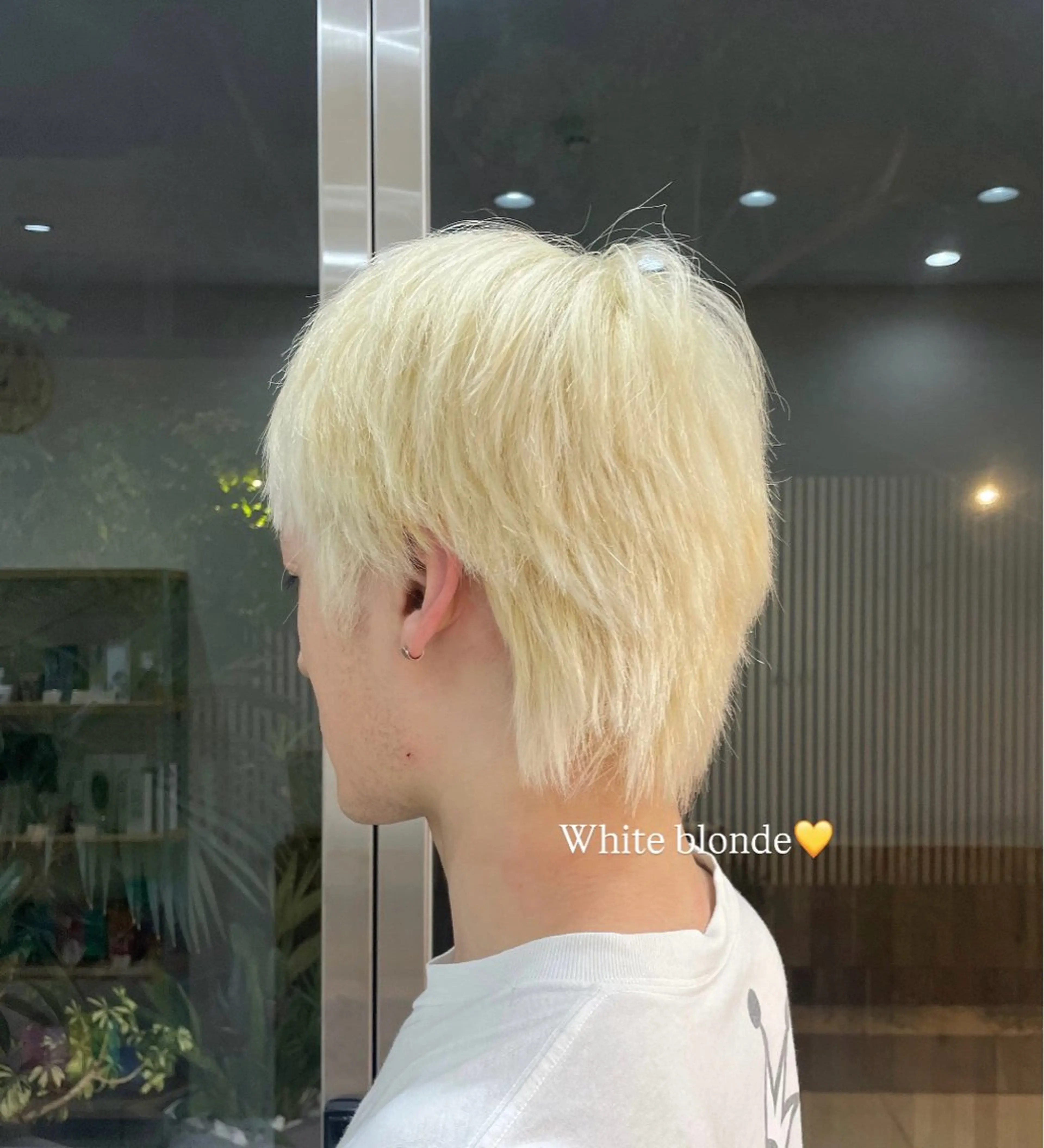 ショート ヘアカラー ブリーチカラー/ 細川はるかのヘアスタイル