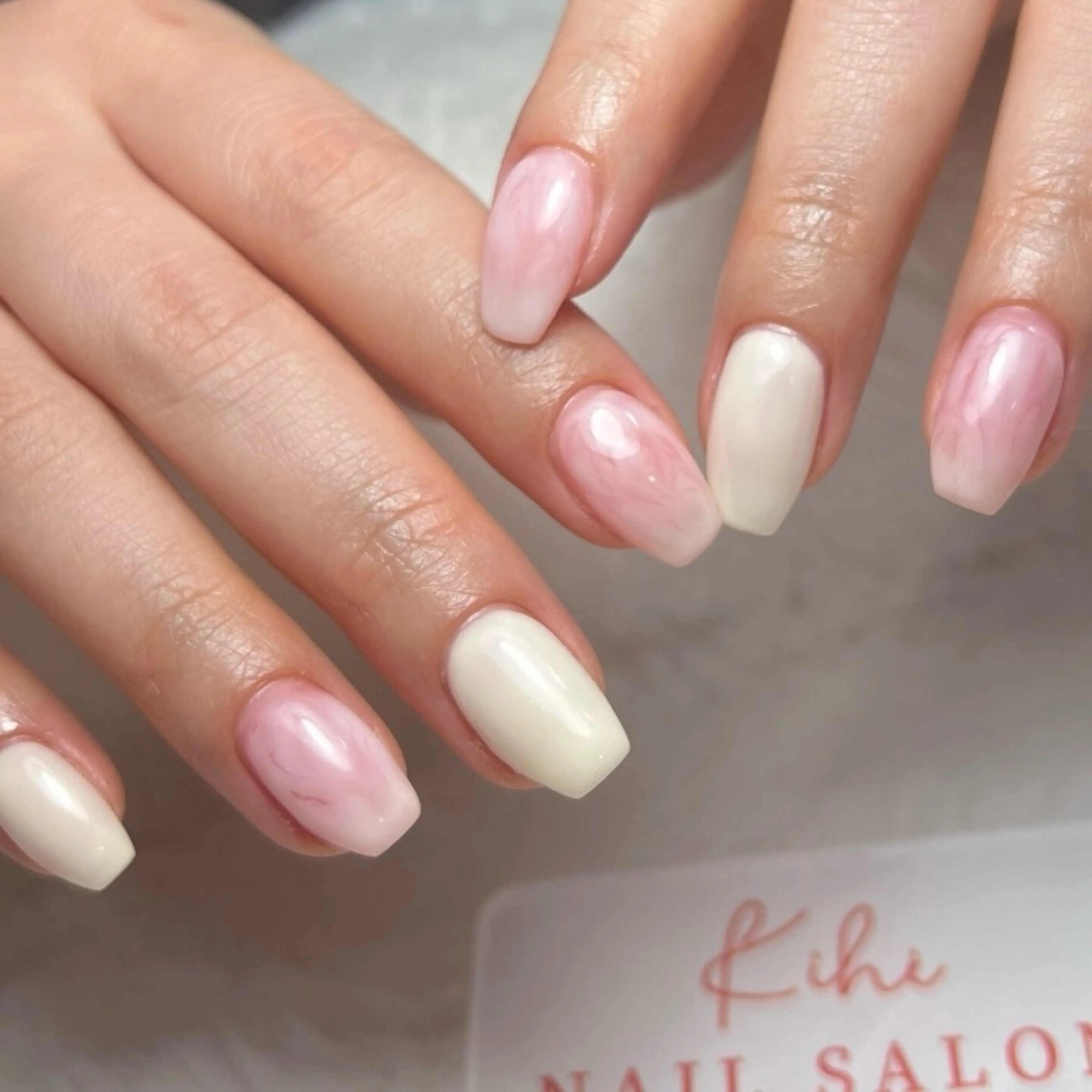 ネイル アートネイル フレンチネイル ジェルネイル グラデーション 韓国ネイル ハンドネイル 久保田 マリコのネイルデザイン