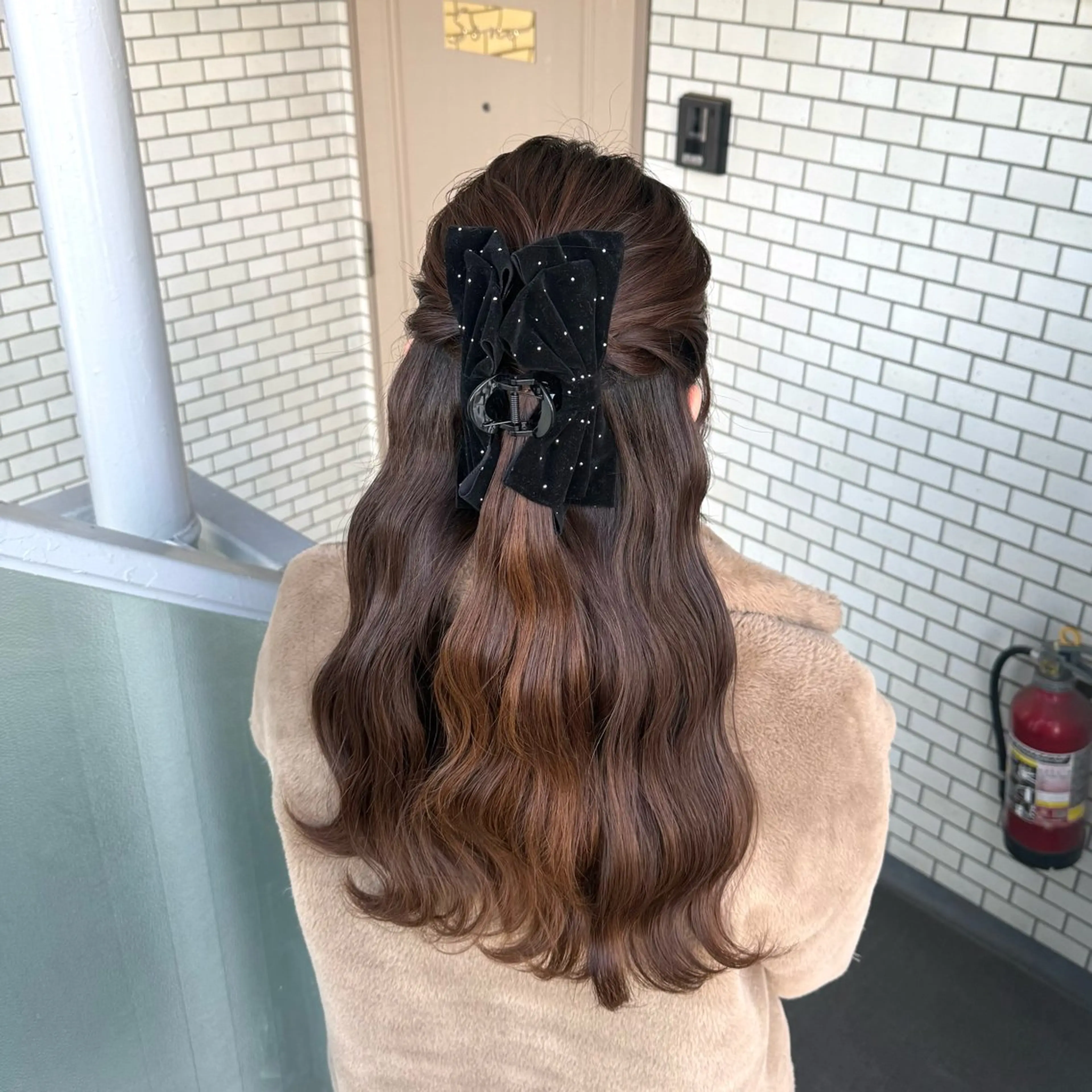 ロング ヘアアレンジ ハーフアップ 結婚式・ブライダル デート 卒業式のヘアスタイル ヘアセット 褒められヘアメイク /‎ボブ女子🐶みおのその他イメージ