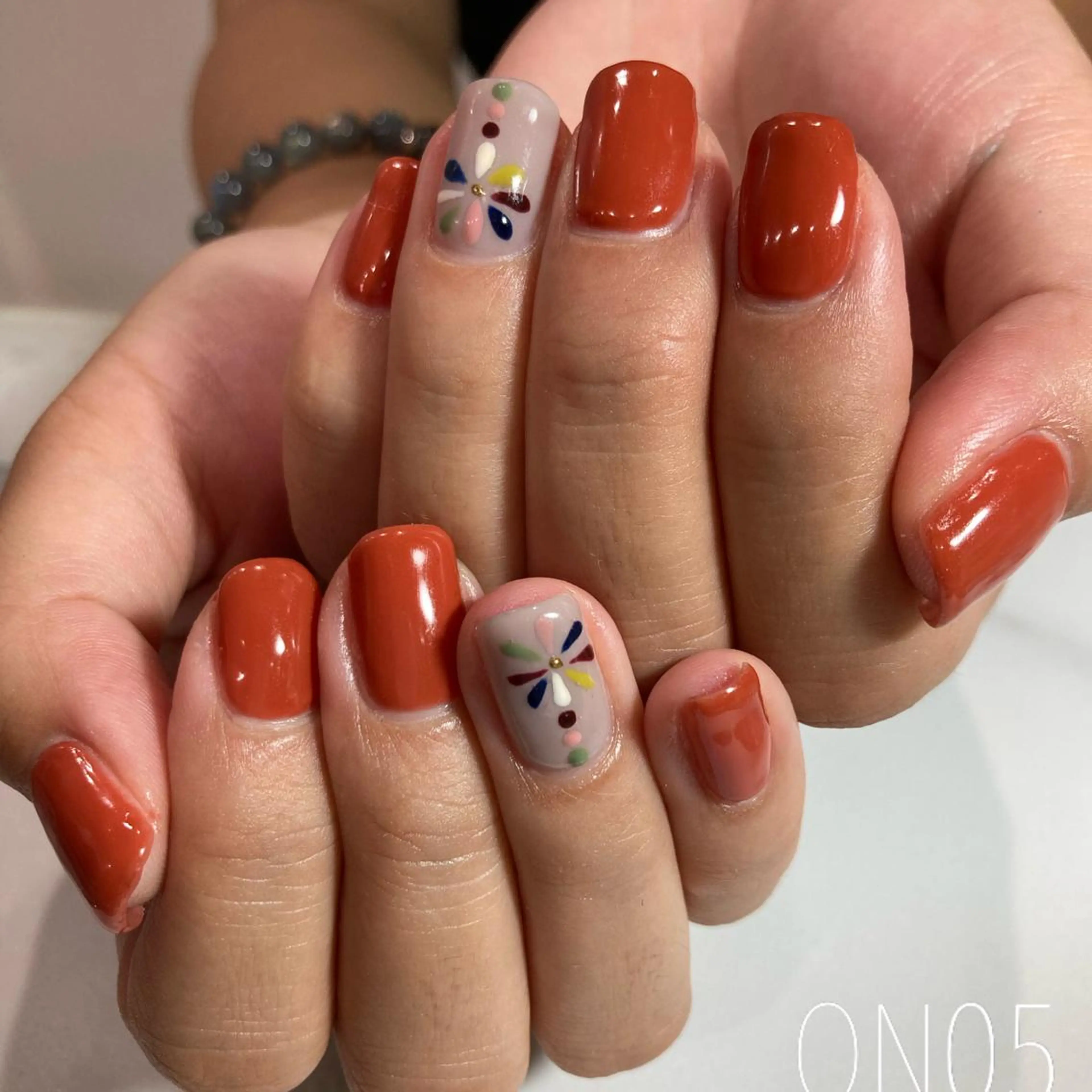 ネイル 園 寛子 （ネイリスト）のネイルデザイン