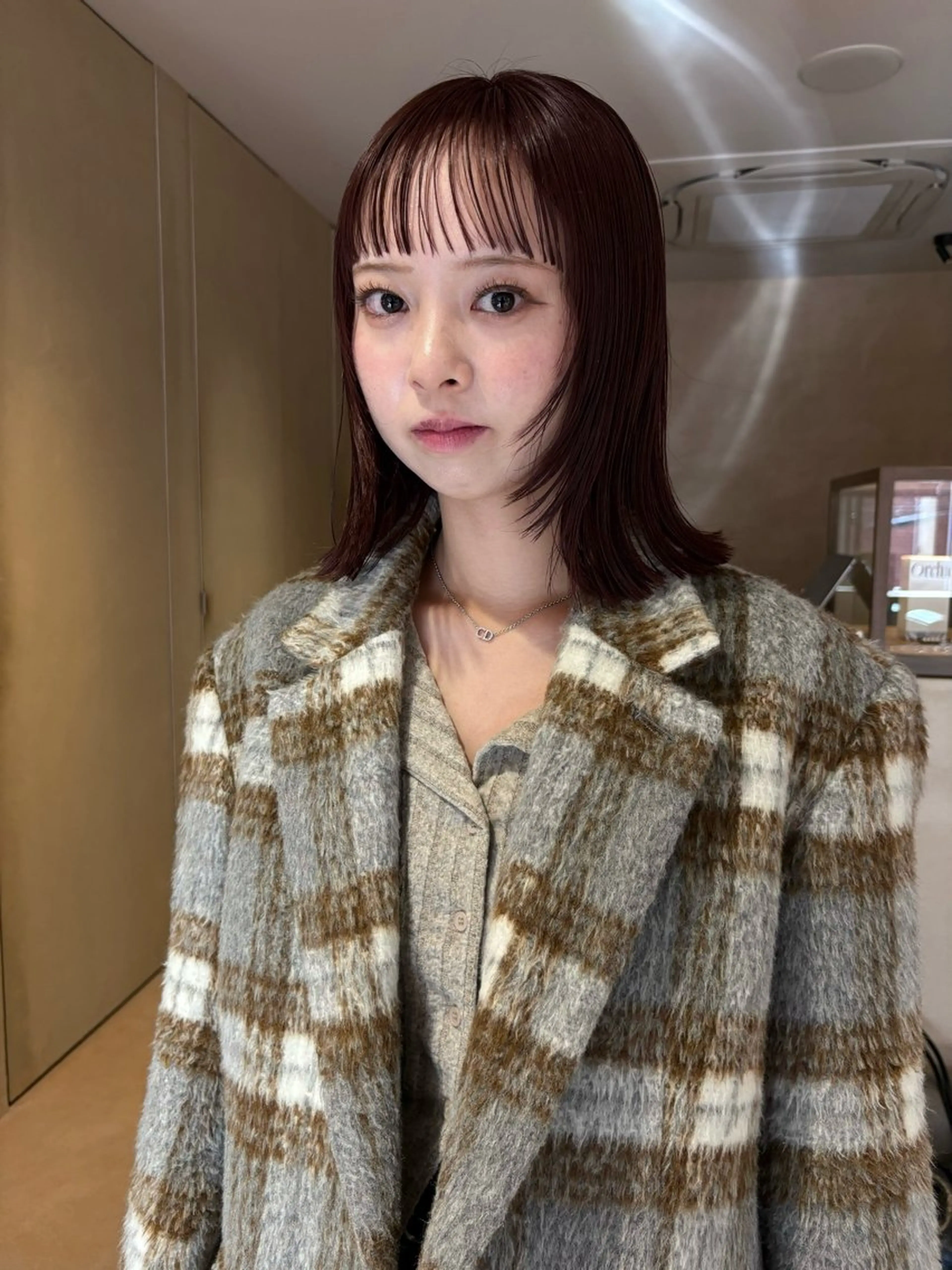 セミロング カット ヘアカラー ボブ/タイトアレンジ 個性派結婚式アレンジのヘアスタイル