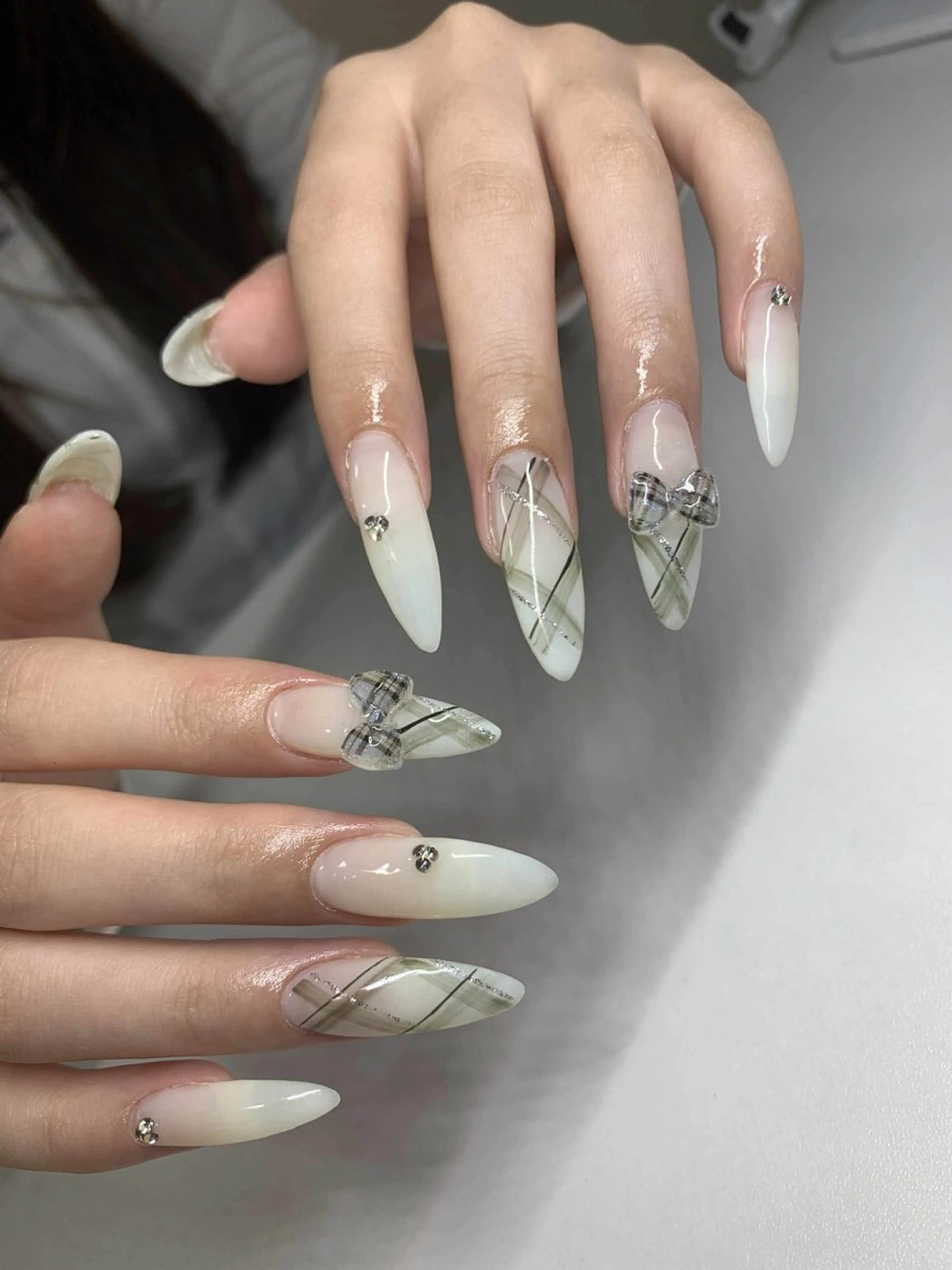 ネイル 韓国ネイル 持ち込み ニュアンスネイル ネイルチップ 冬ネイル RINN ANA.CHUOのネイルデザイン