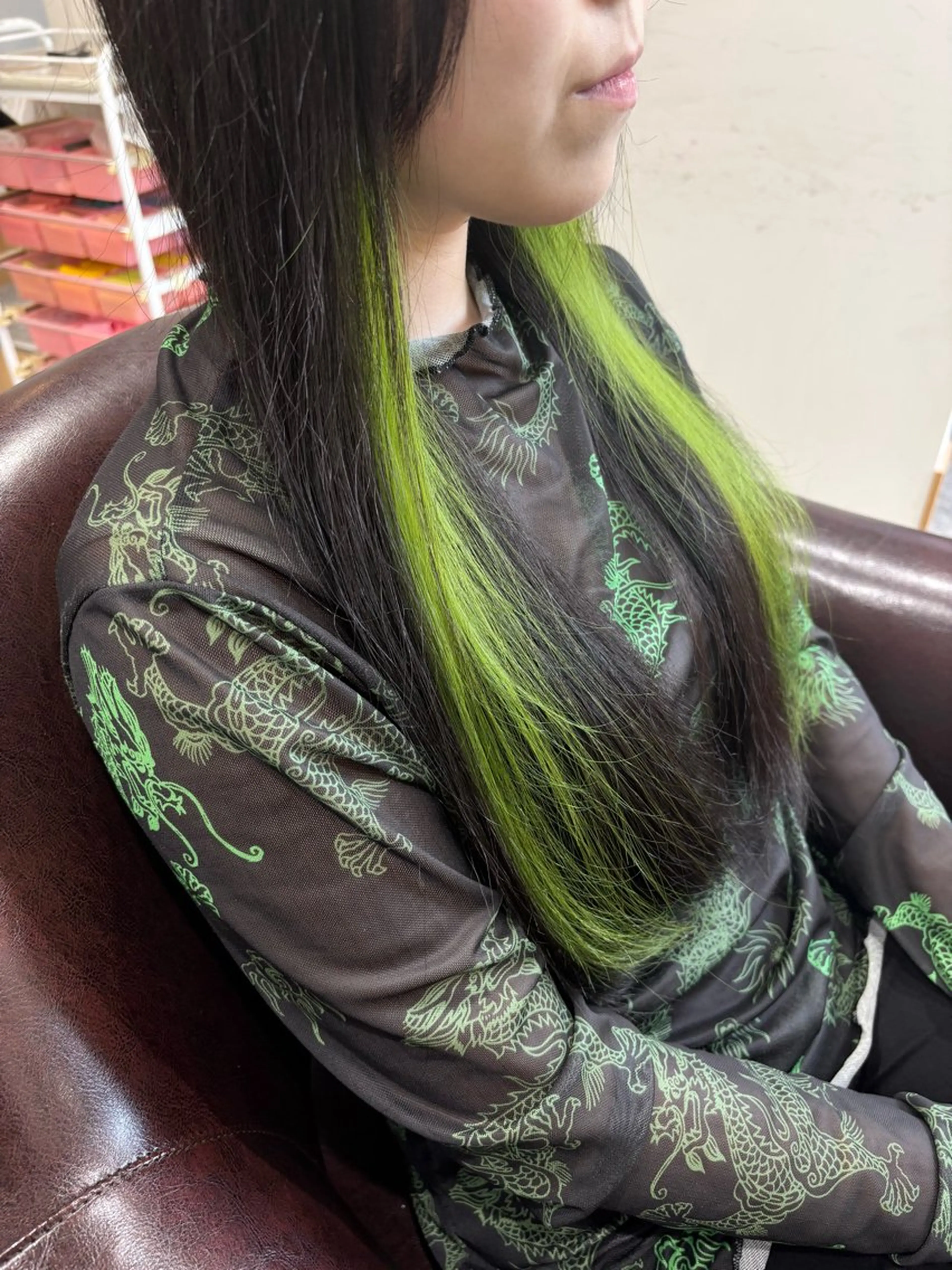 ロング カラー ヘアカラー トリートメント ヘッドスパ ブリーチ予約率90% 以上✨森山陽向のヘアスタイル