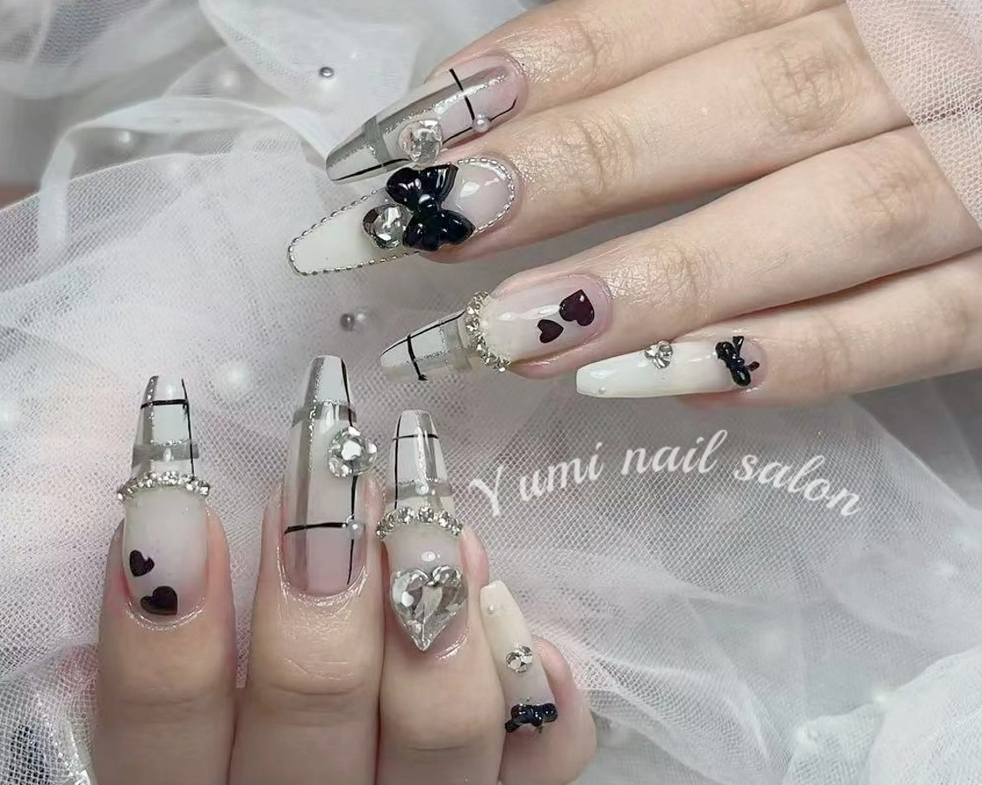 ネイル yumiジェル& チップ長さだしのネイルデザイン