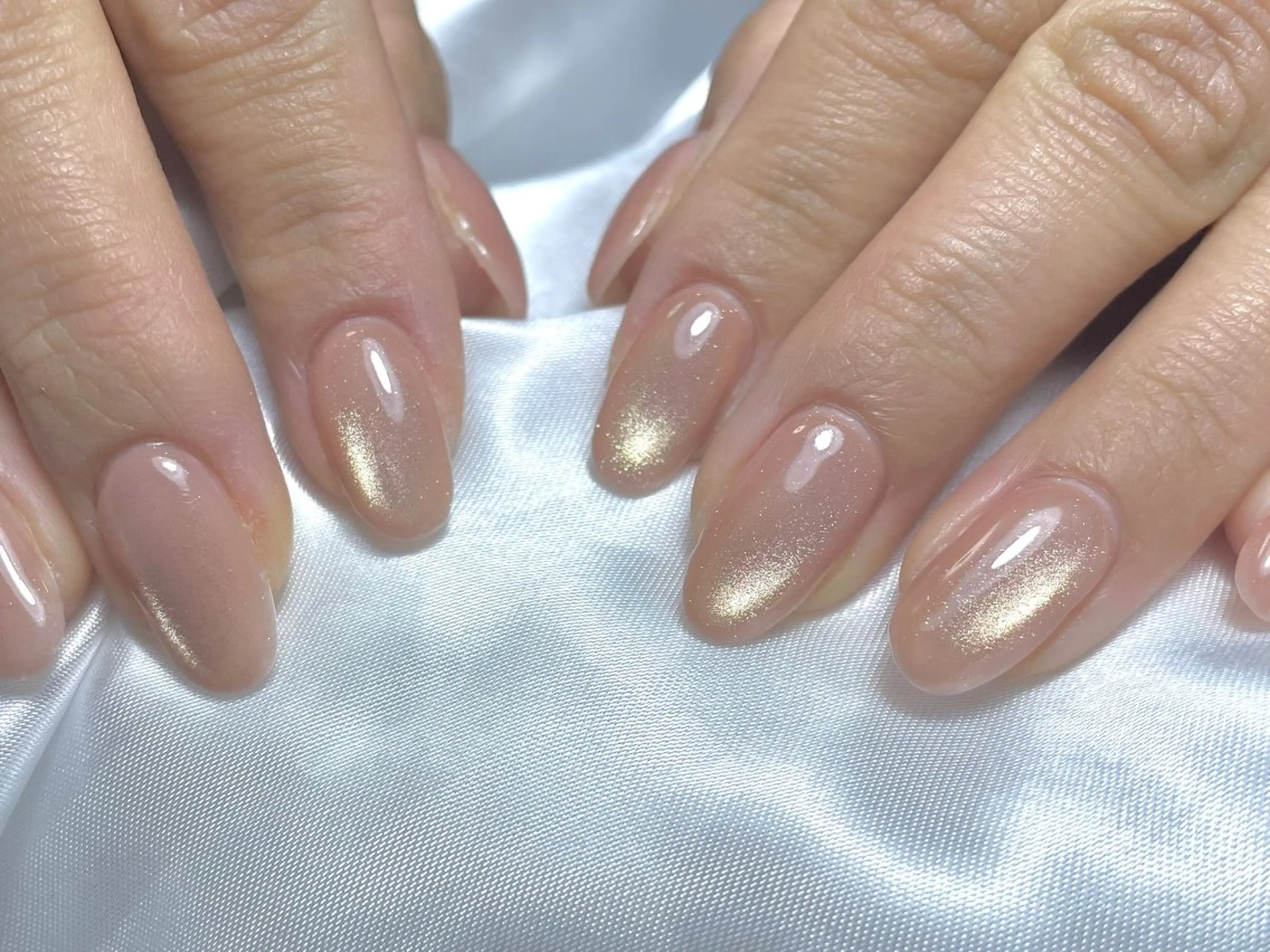 ネイル ハンドネイル alma (アルマ)のネイルデザイン