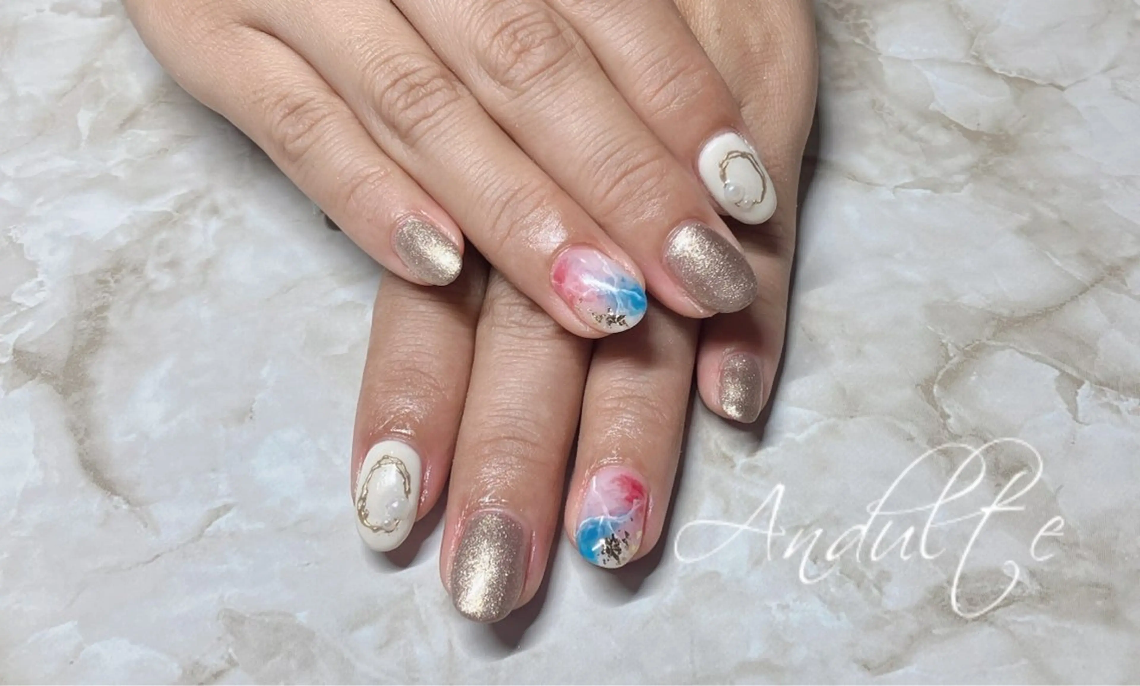 ネイル andulte MAIのネイルデザイン