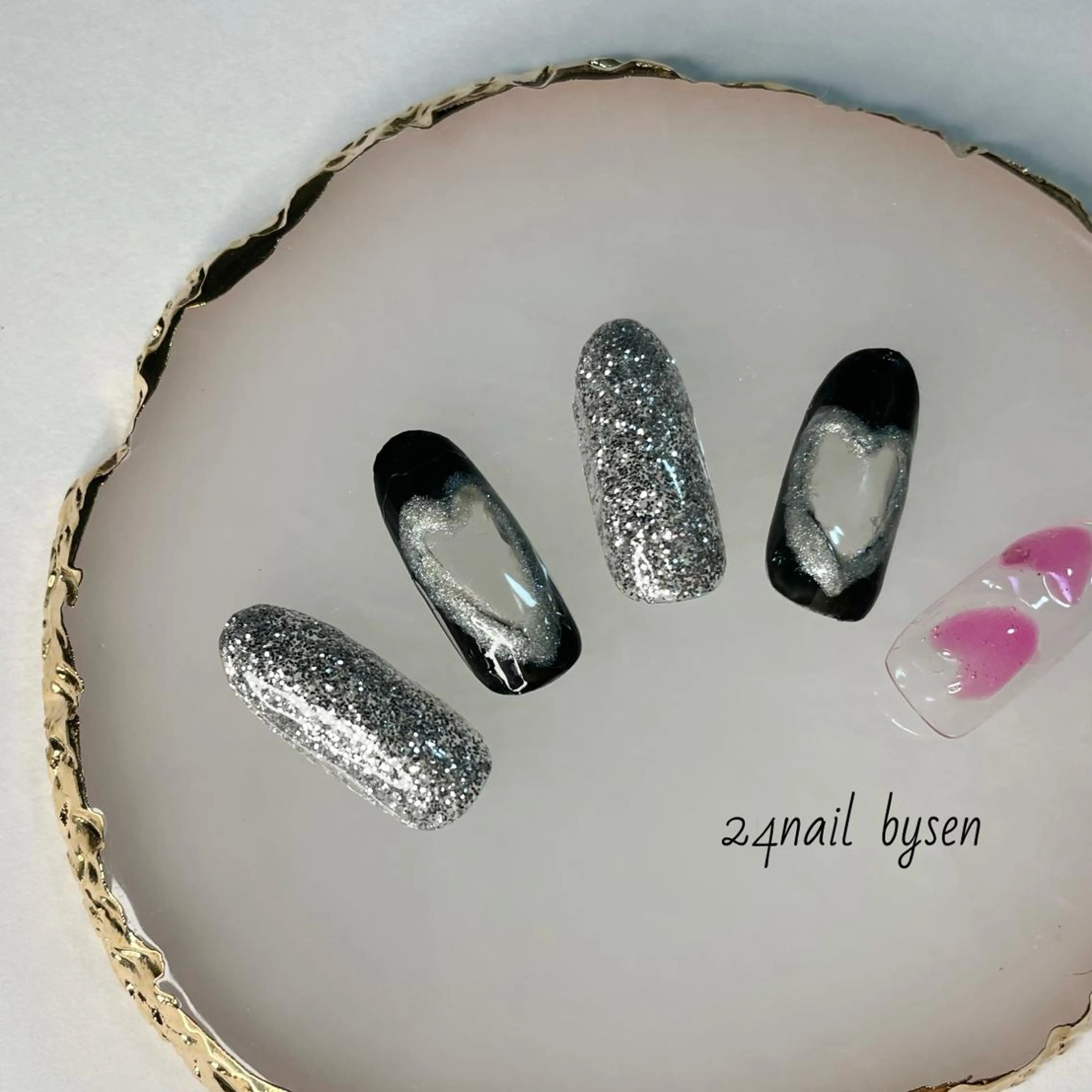 ネイル ハート Atelier by 24nail/Ayaの眉毛・アイブロウイメージ