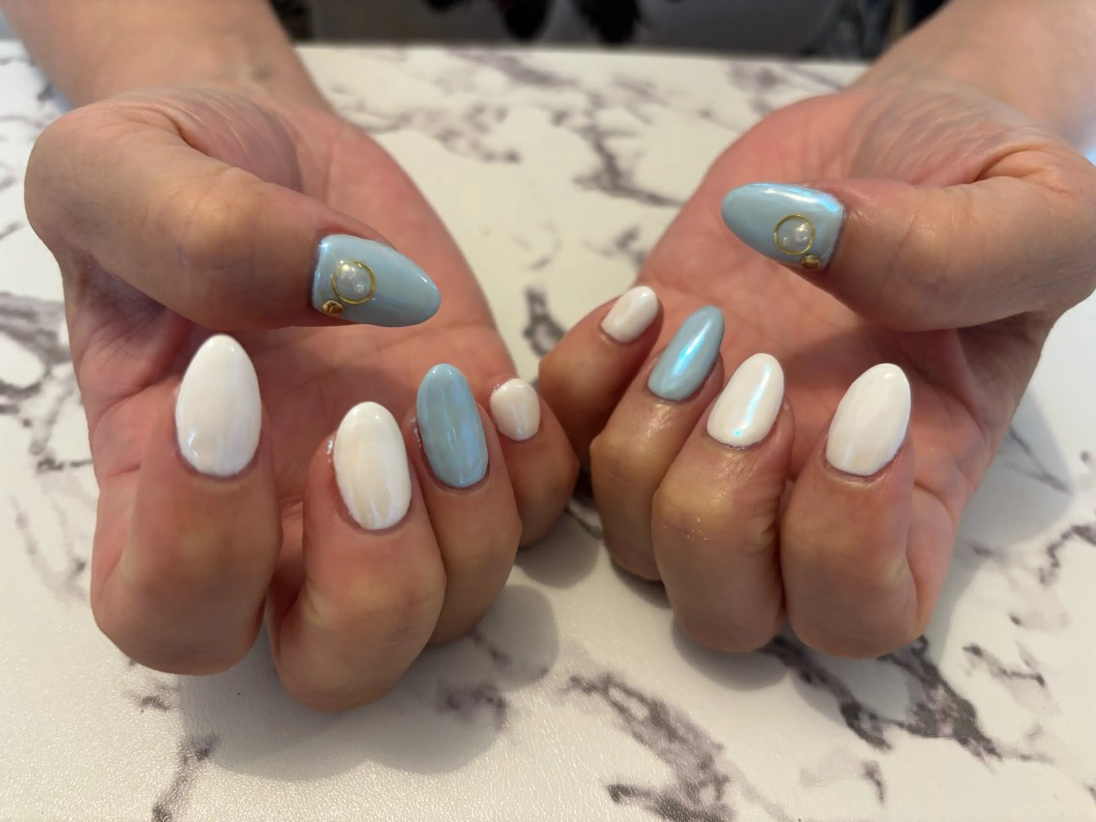 ネイル ミラーネイル komohana salon🌺のネイルデザイン