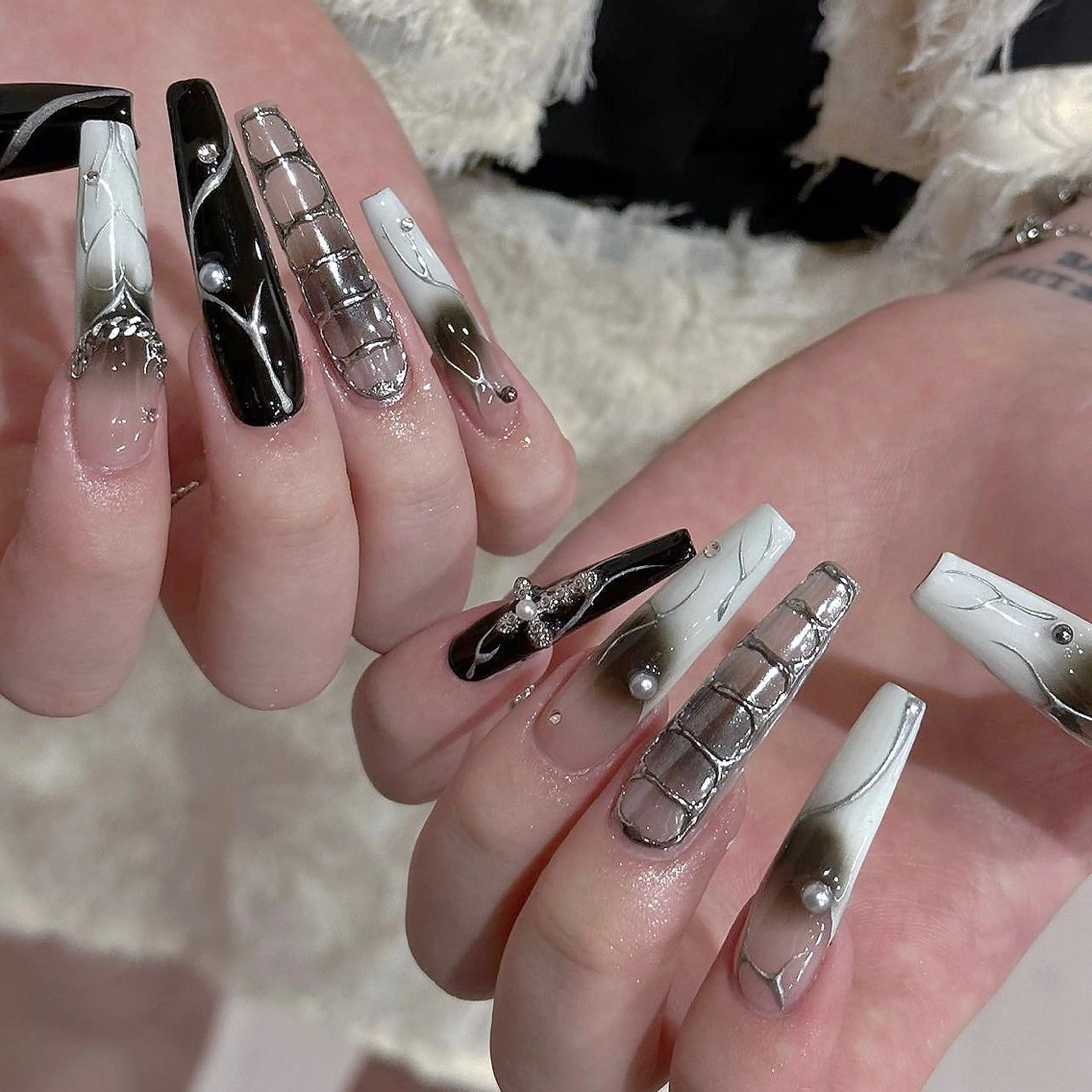 ネイル Dark honey スカルプ専門原宿店のネイルデザイン