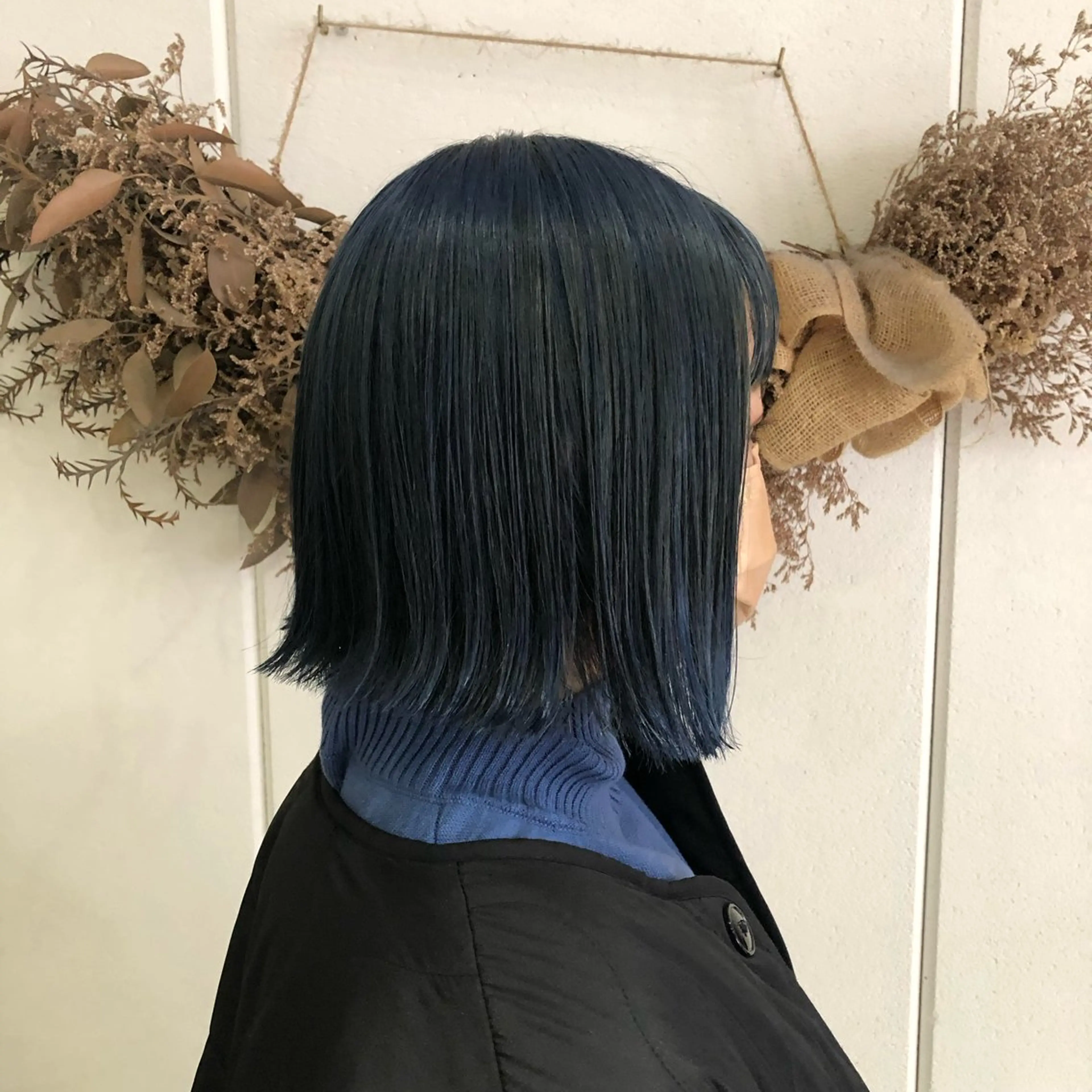 ショート ヘアカラー 高津 千慧のヘアスタイル