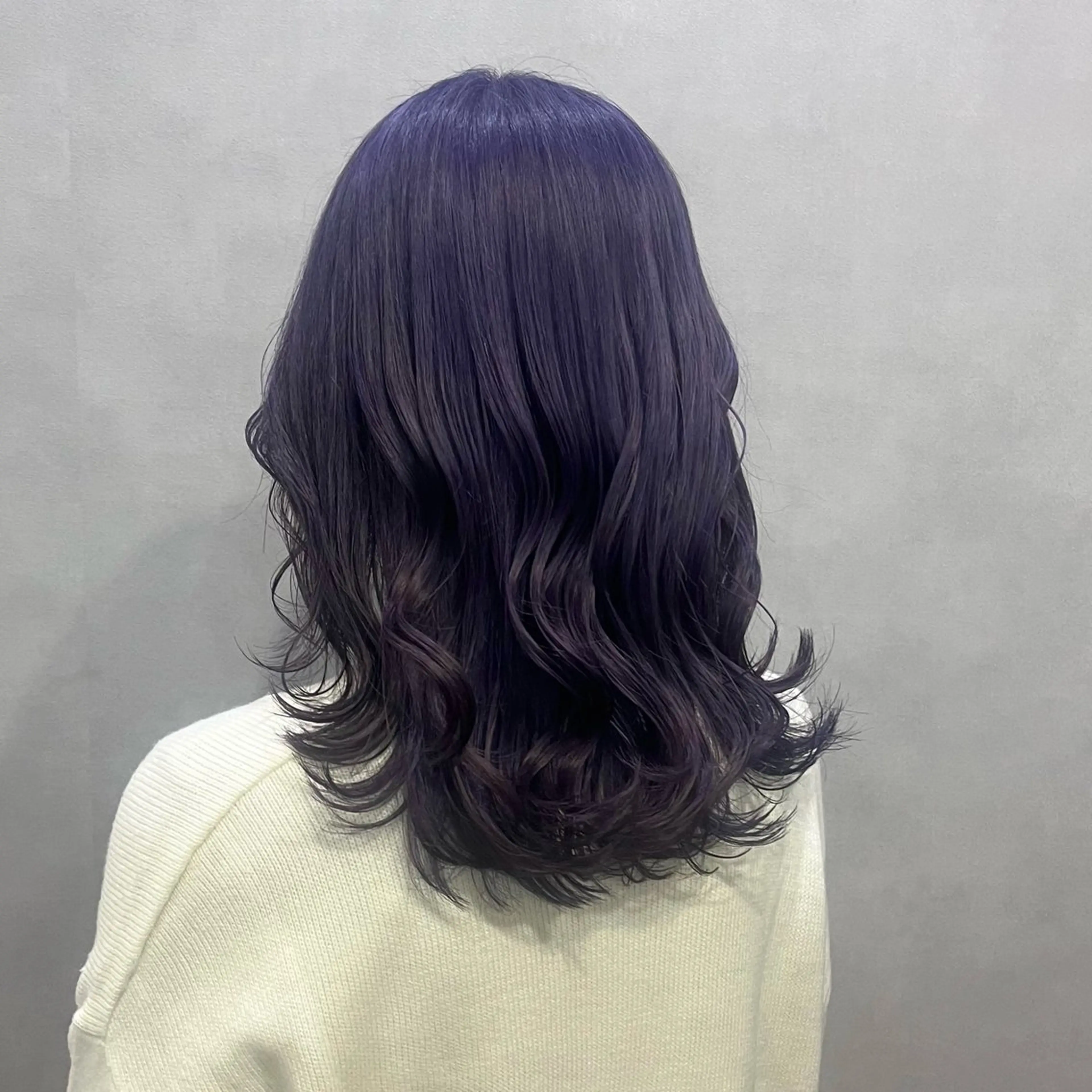 セミロング カット ヘアカラー トリートメント 伊藤 玲衣のヘアスタイル