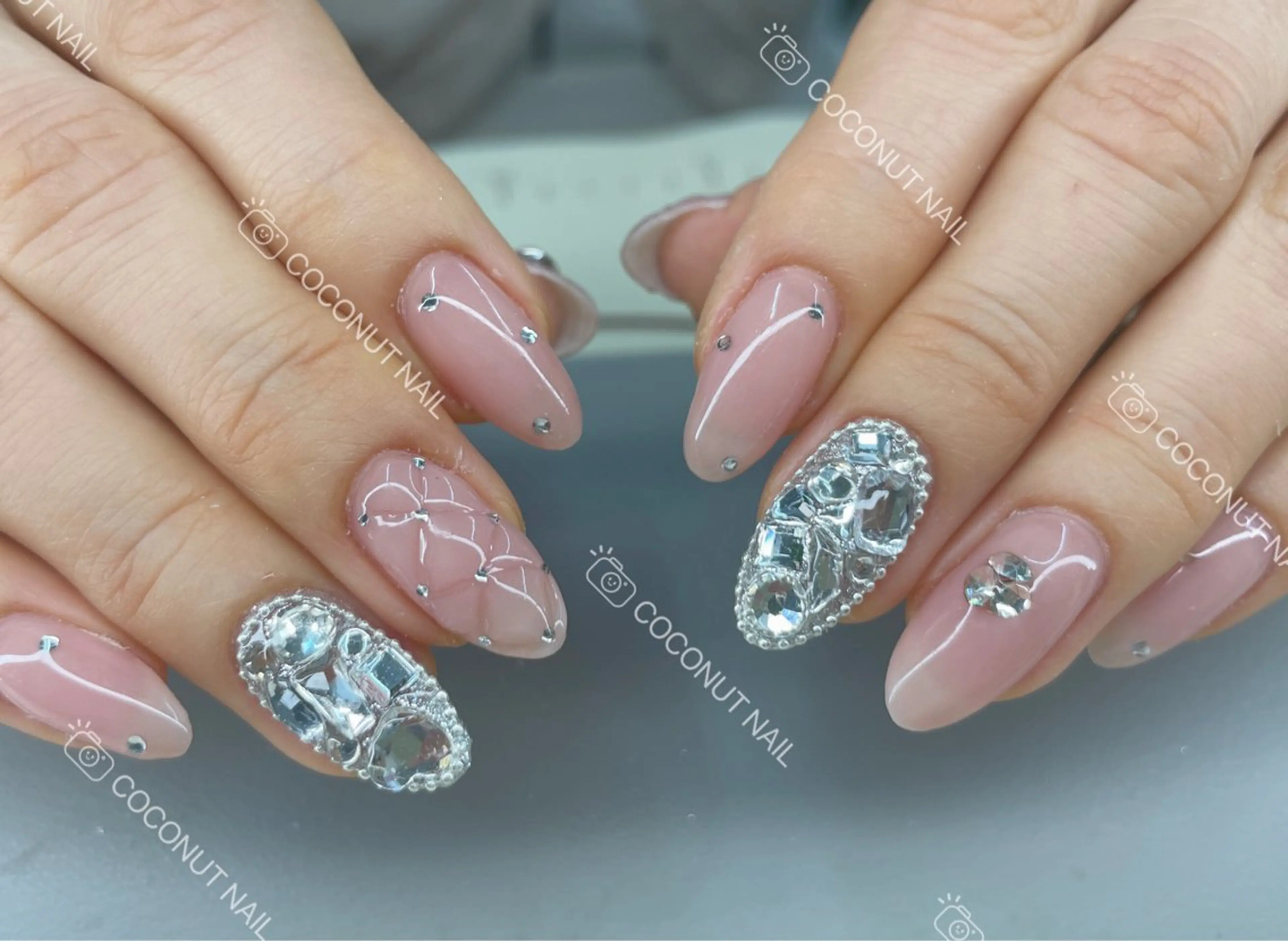 ネイル ハンドネイル 神田 ココナッツのネイルデザイン