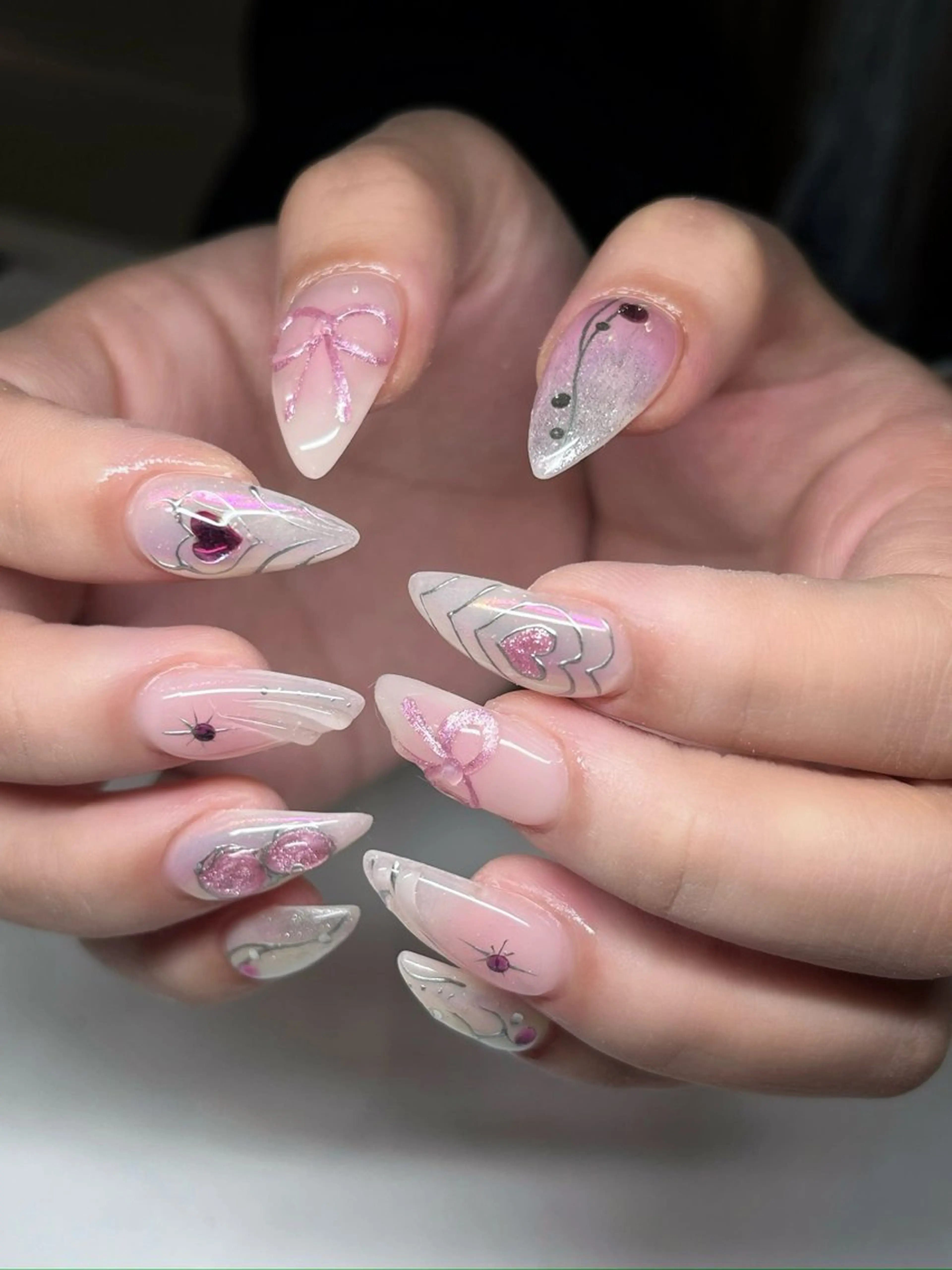 ネイル ハンドネイル moca  心斎橋店所属・moca心斎橋店 Aina🐈‍⬛🤍のネイルデザイン