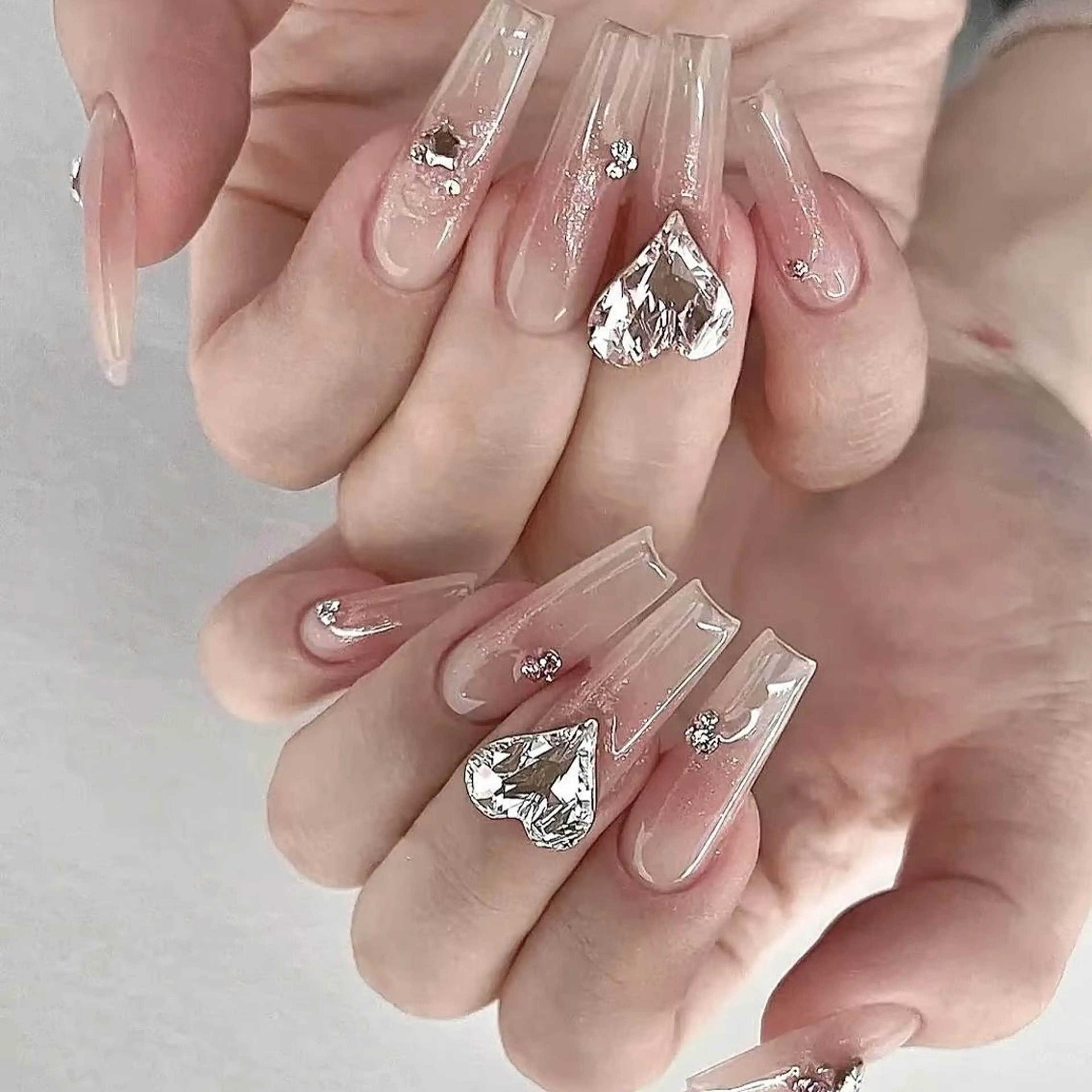 ネイル ハンドネイル ハンドケア 🍑 momo_nailのネイルデザイン