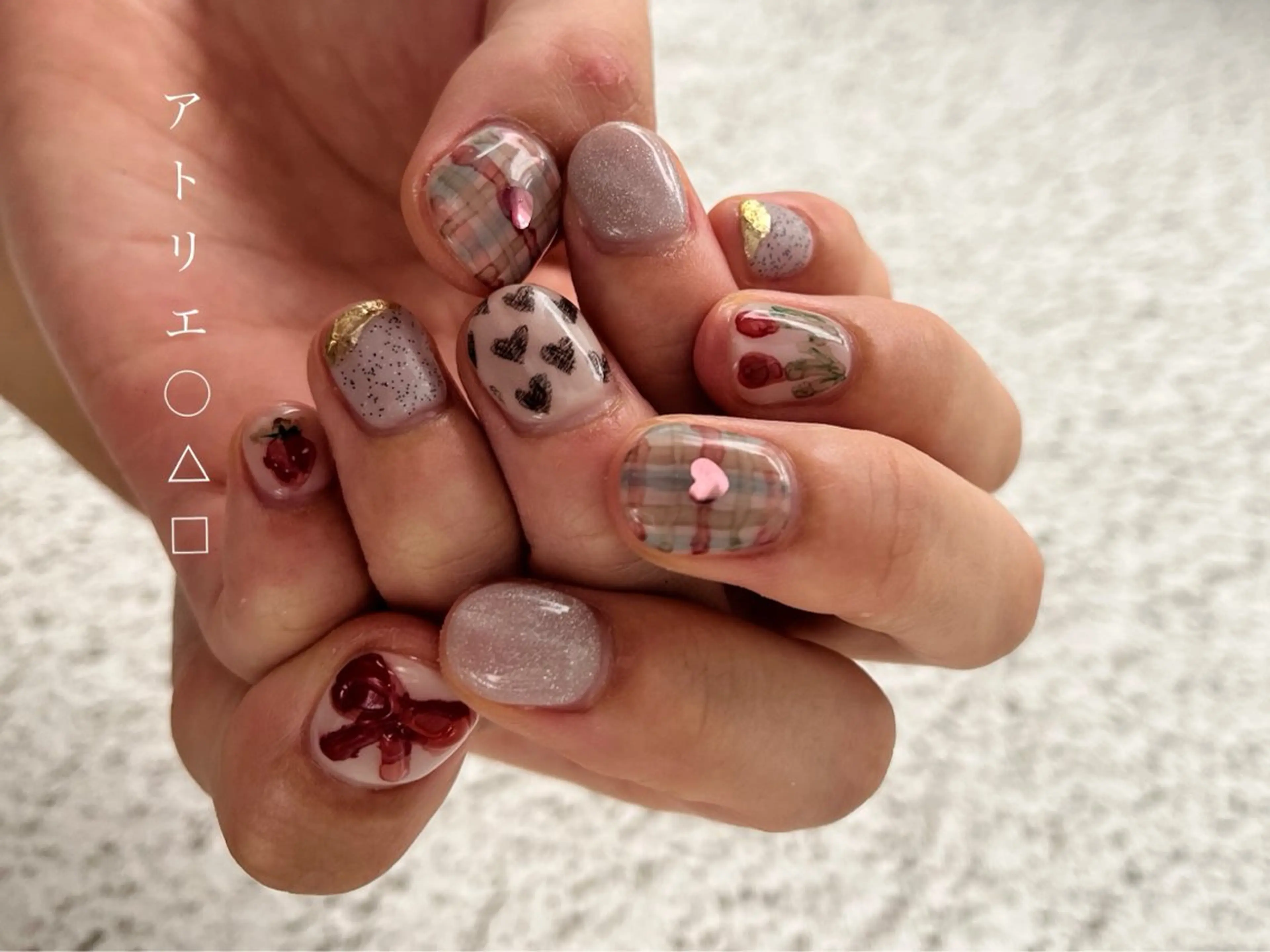 ネイル ハンドネイル アトリエ ○△□のネイルデザイン