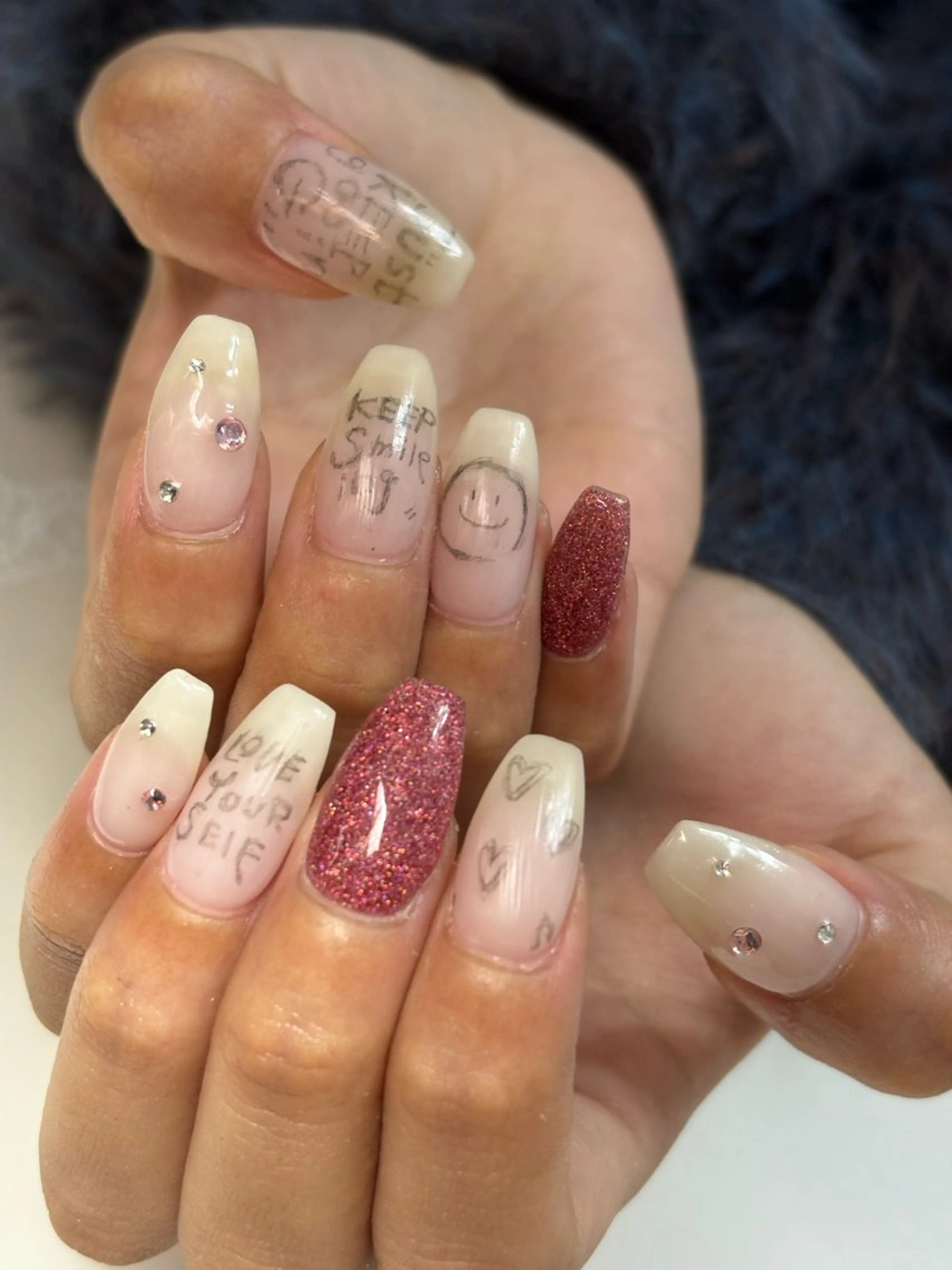 ネイル ハンドネイル フットネイル ✴︎ Delightのネイルデザイン