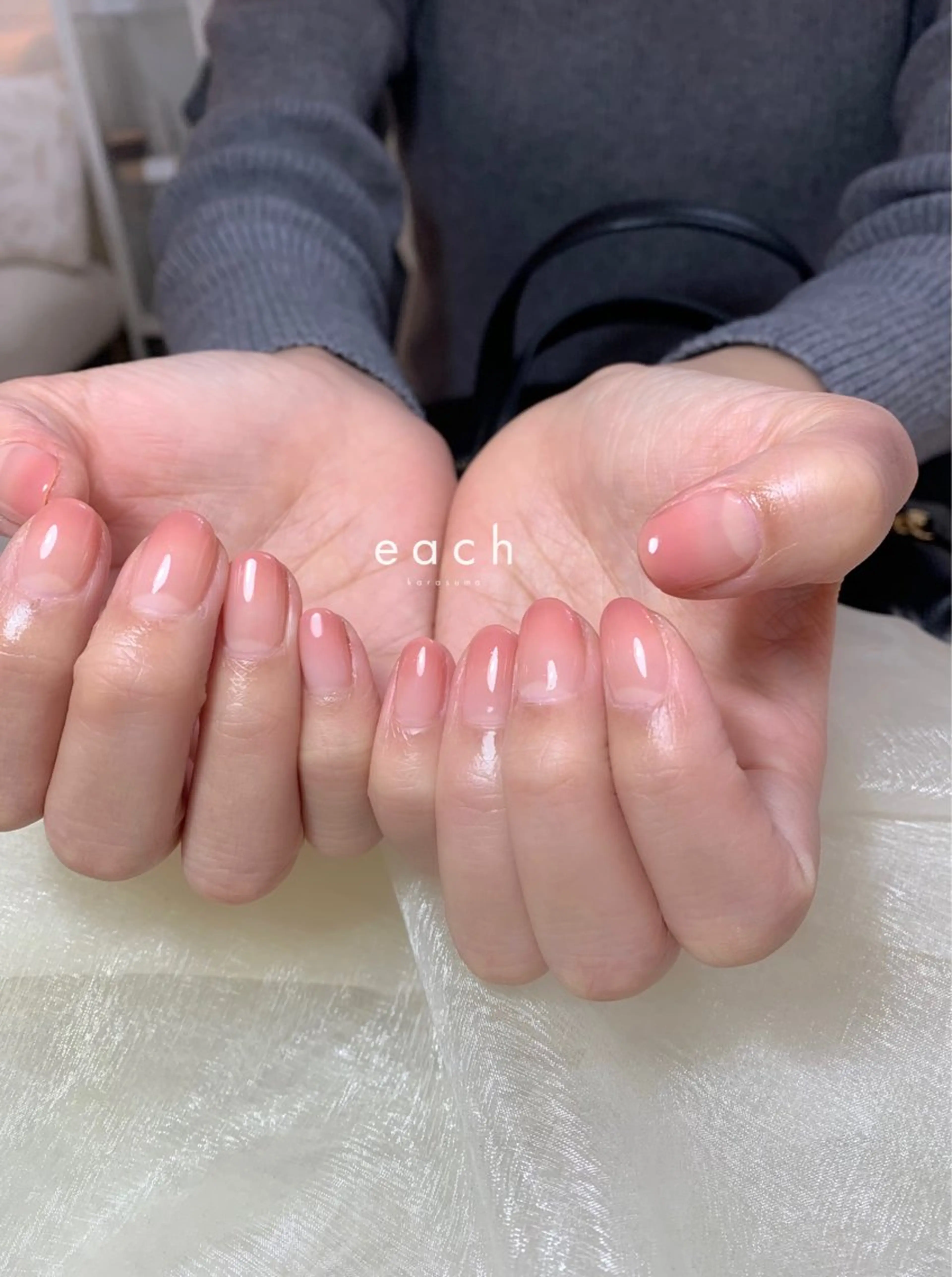 ネイル グラデーション 春ネイル each Hibikiのネイルデザイン