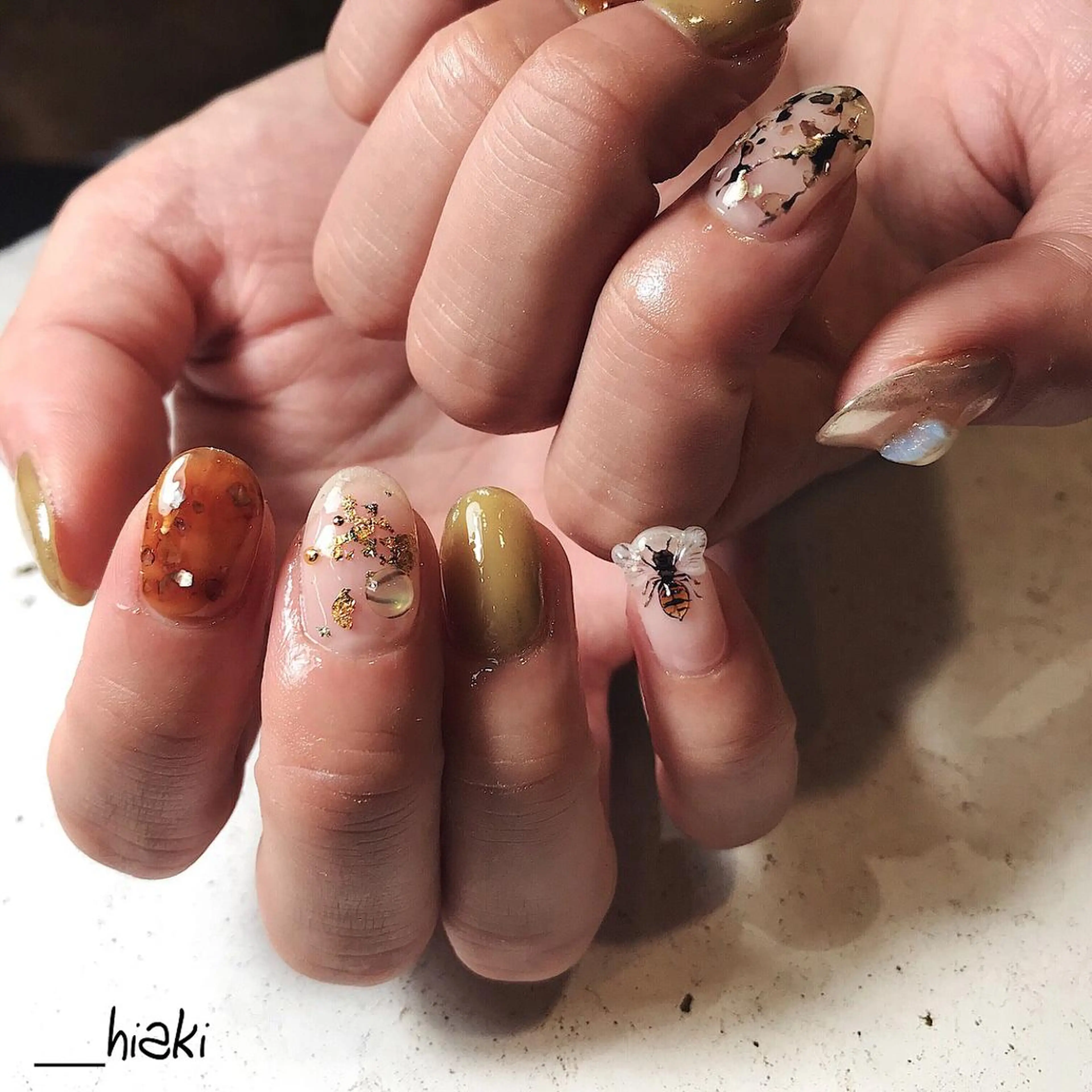 ネイル nail atelier AMBER所属・saori .の眉毛・アイブロウイメージ