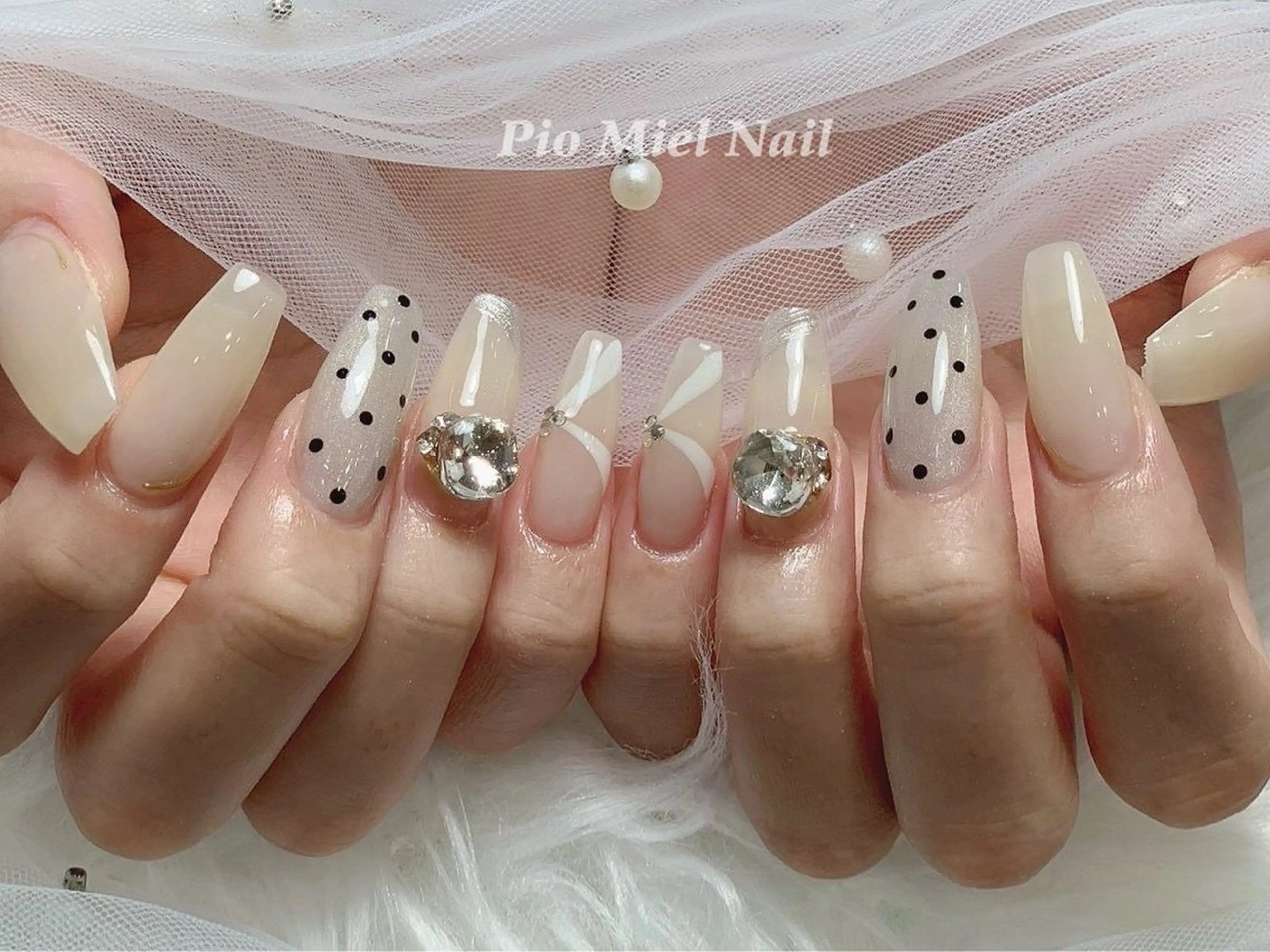 ネイル ハンドネイル HANA 長さだしのネイルデザイン