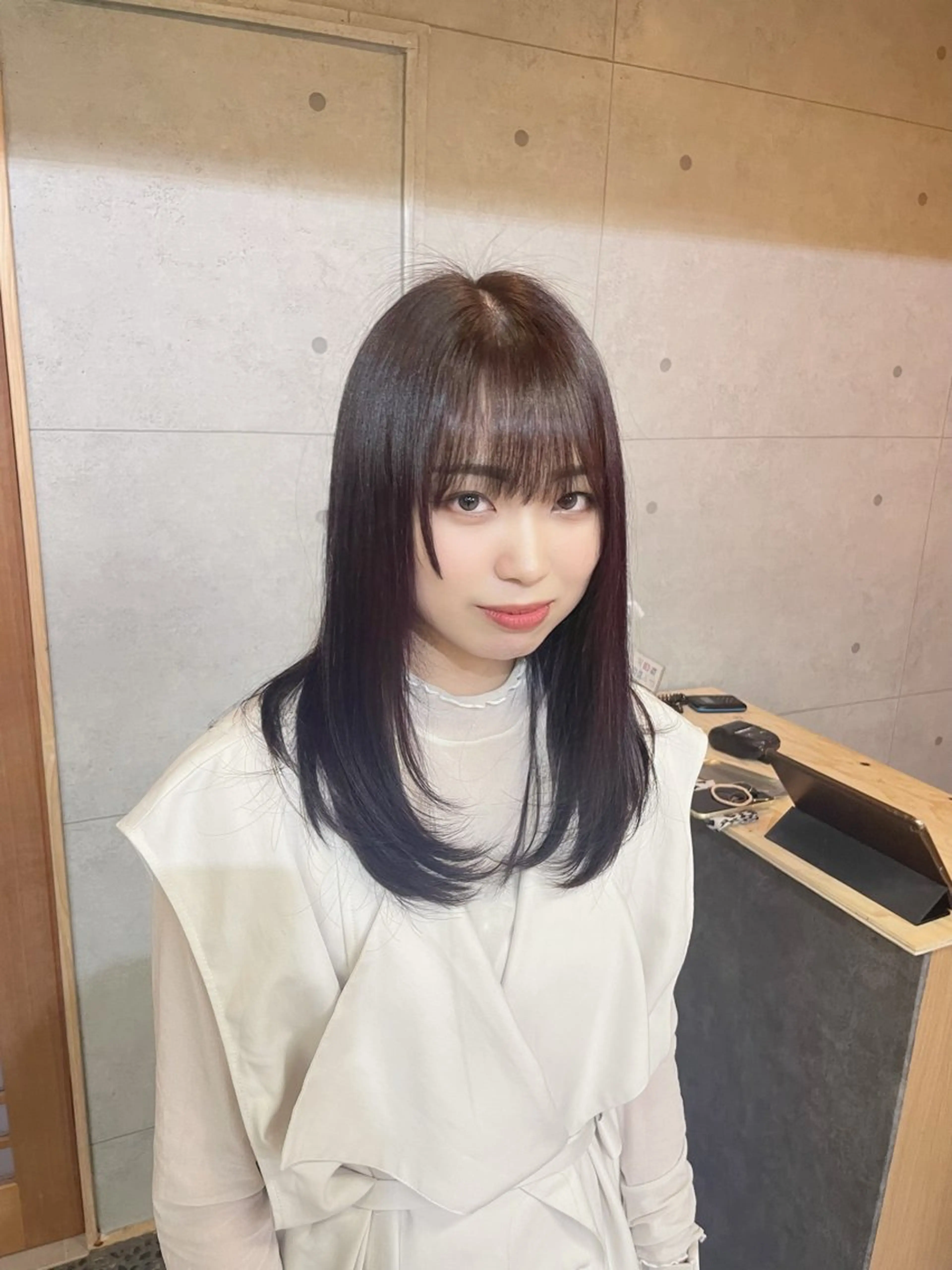 セミロング ピンクブラウン meulu-所属・渡邉 怜のヘアスタイル